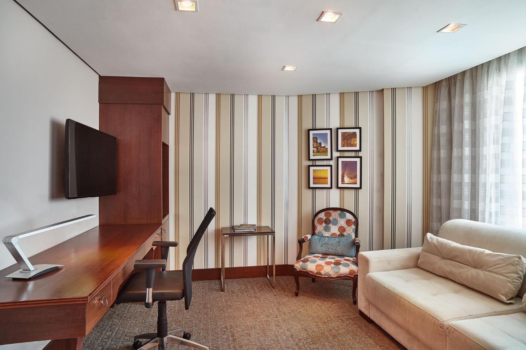 One-Bedroom King Suite - Photo 19