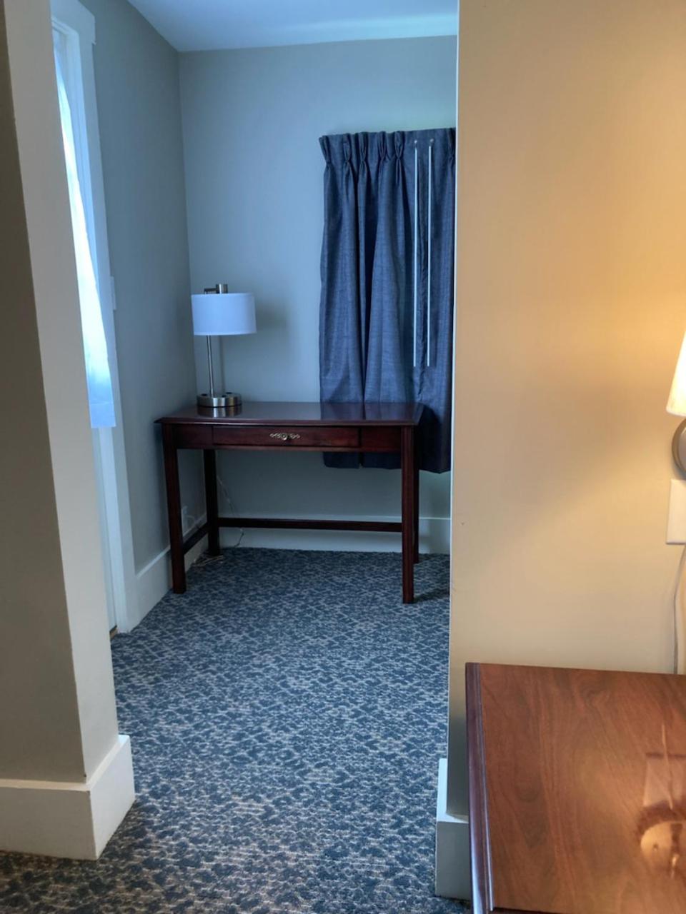 Deluxe Queen Room photo 3