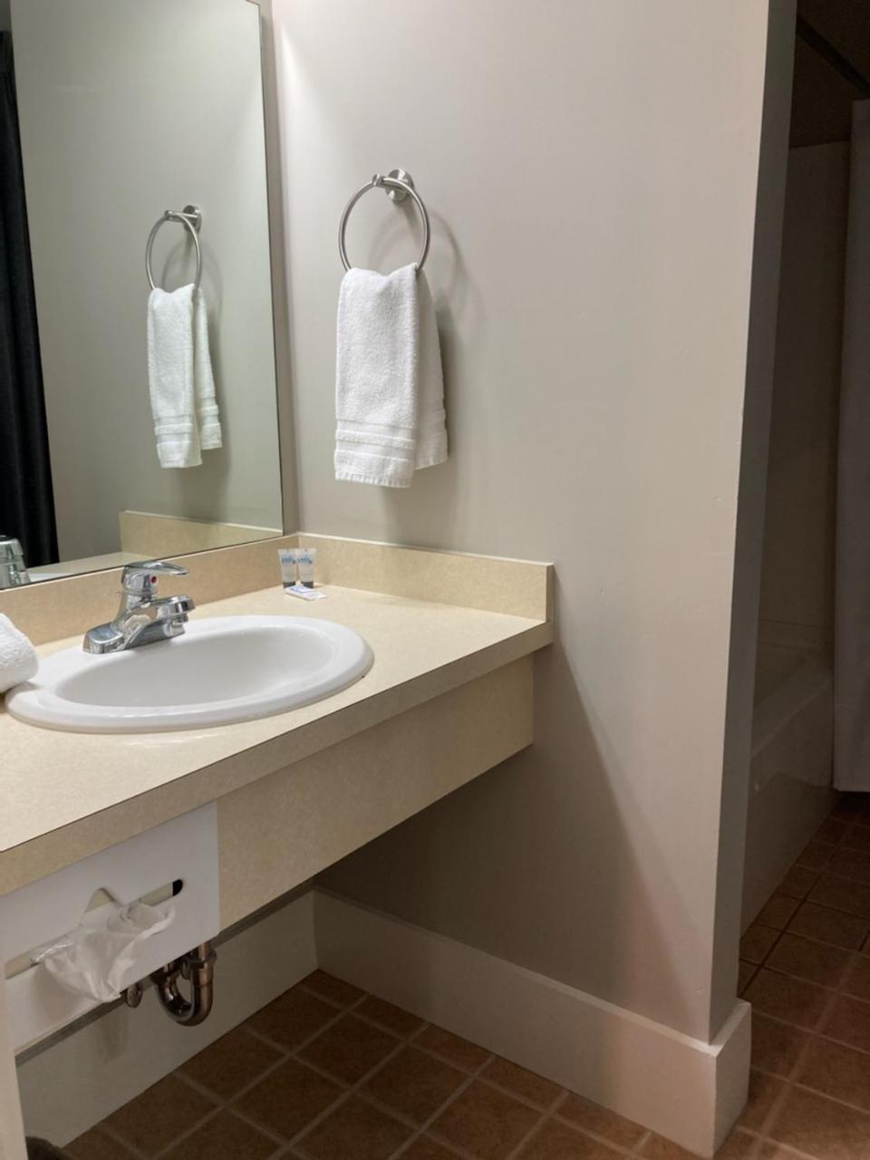 Deluxe King Room photo 3