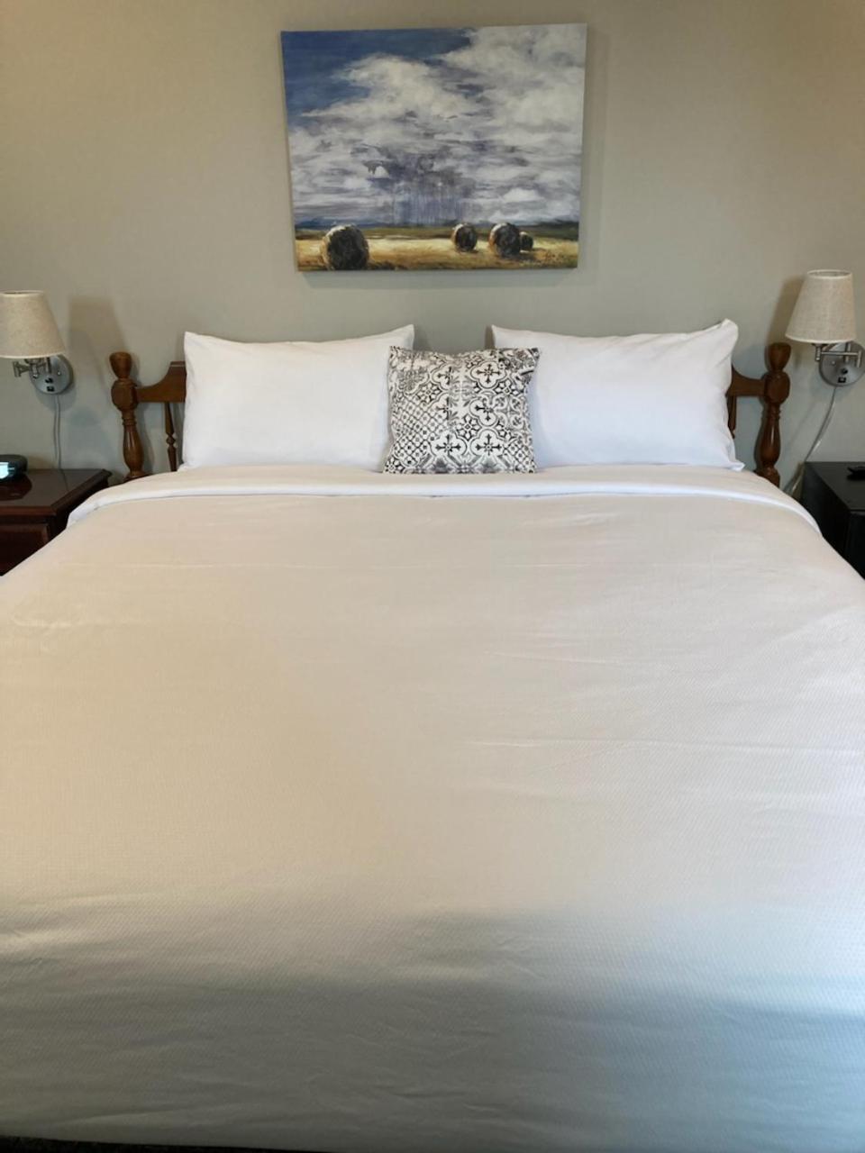 Deluxe King Room photo 1
