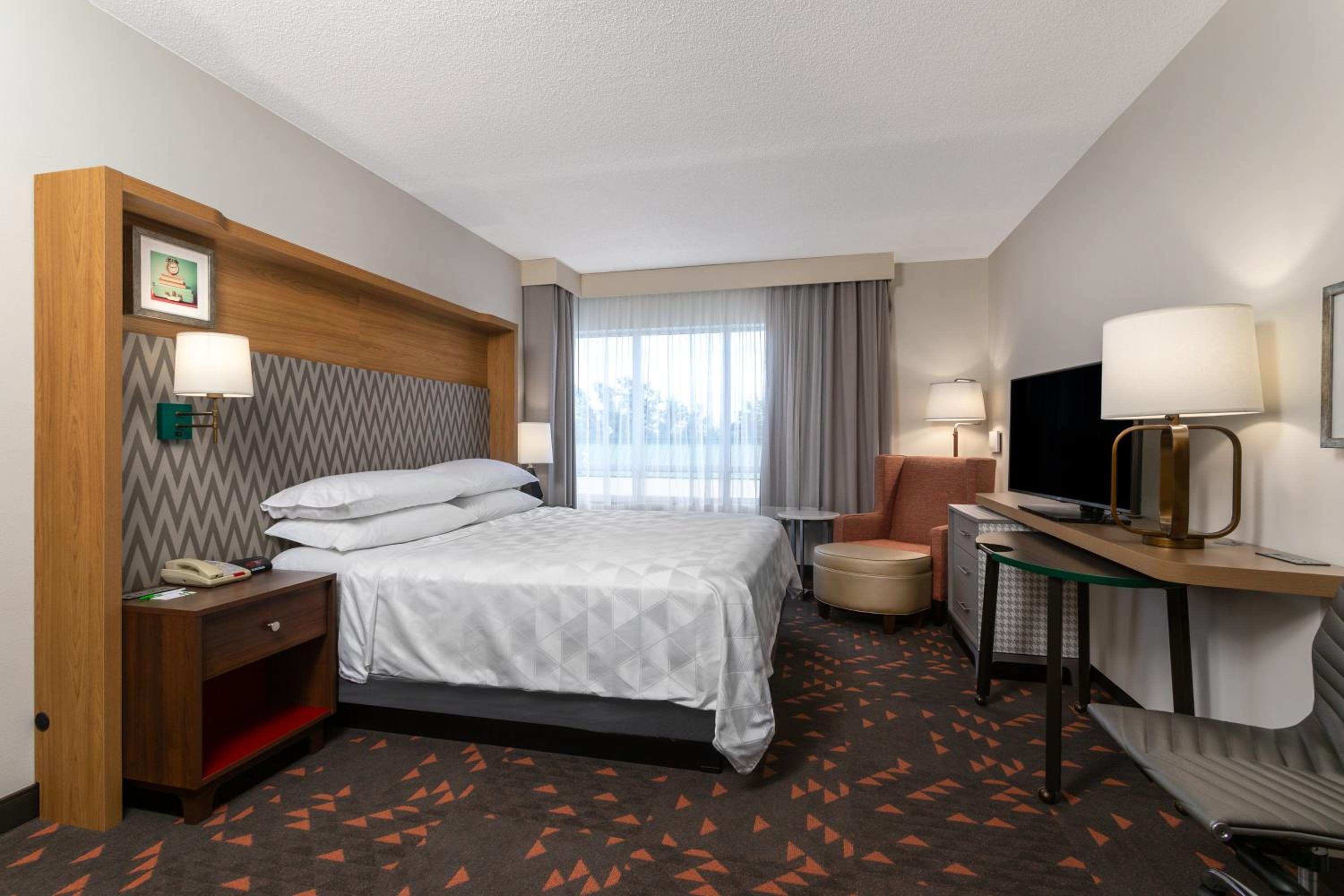 Standard King Room photo 3