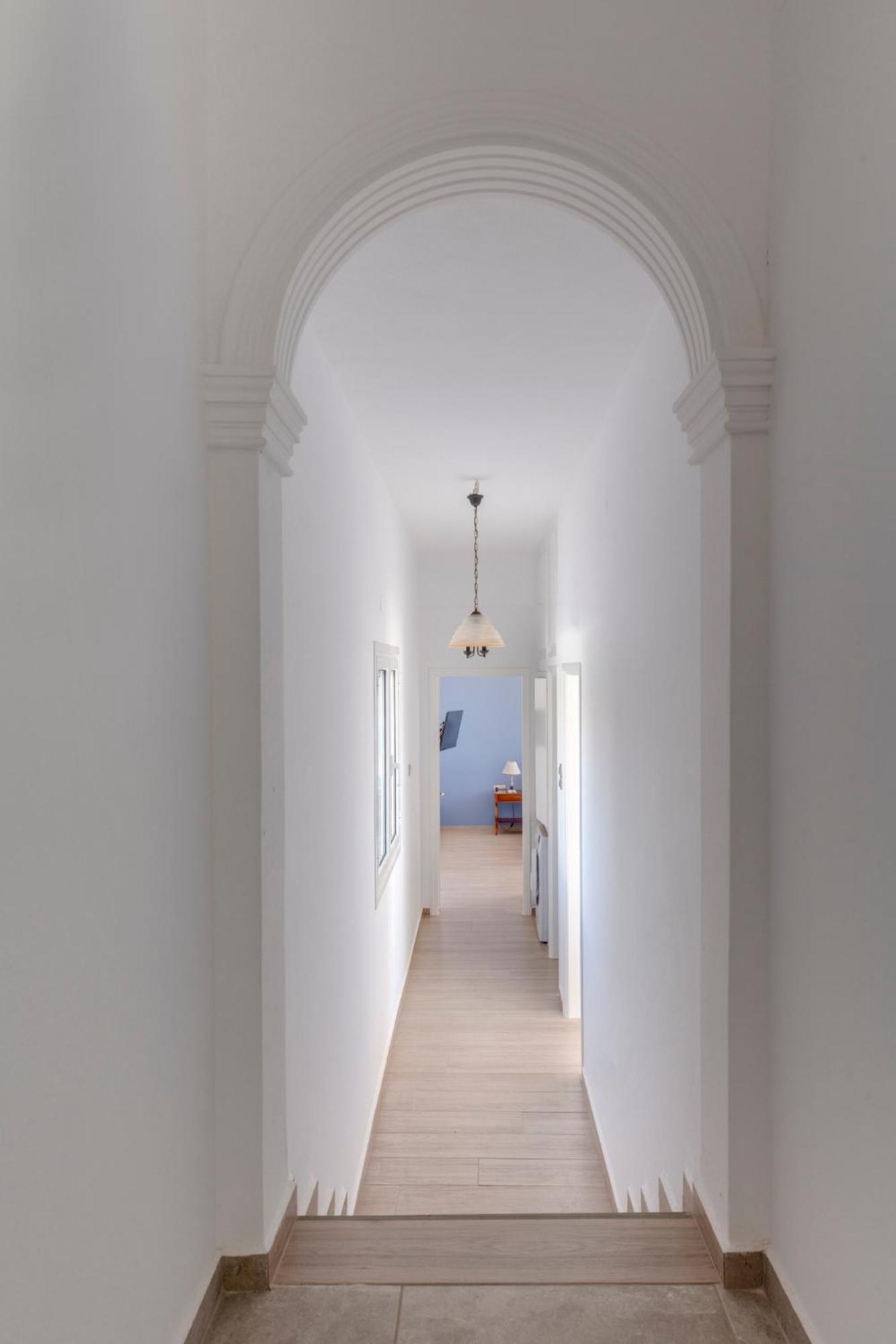 Four-Bedroom House photo 1