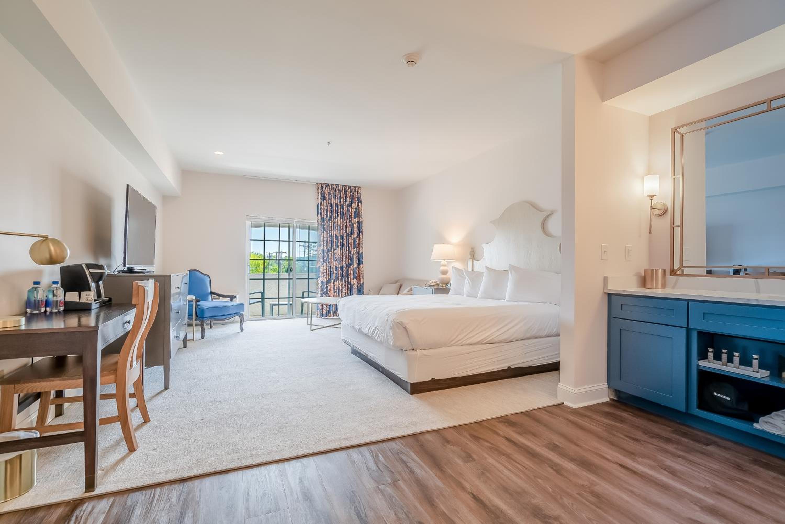 Superior King Room photo 1