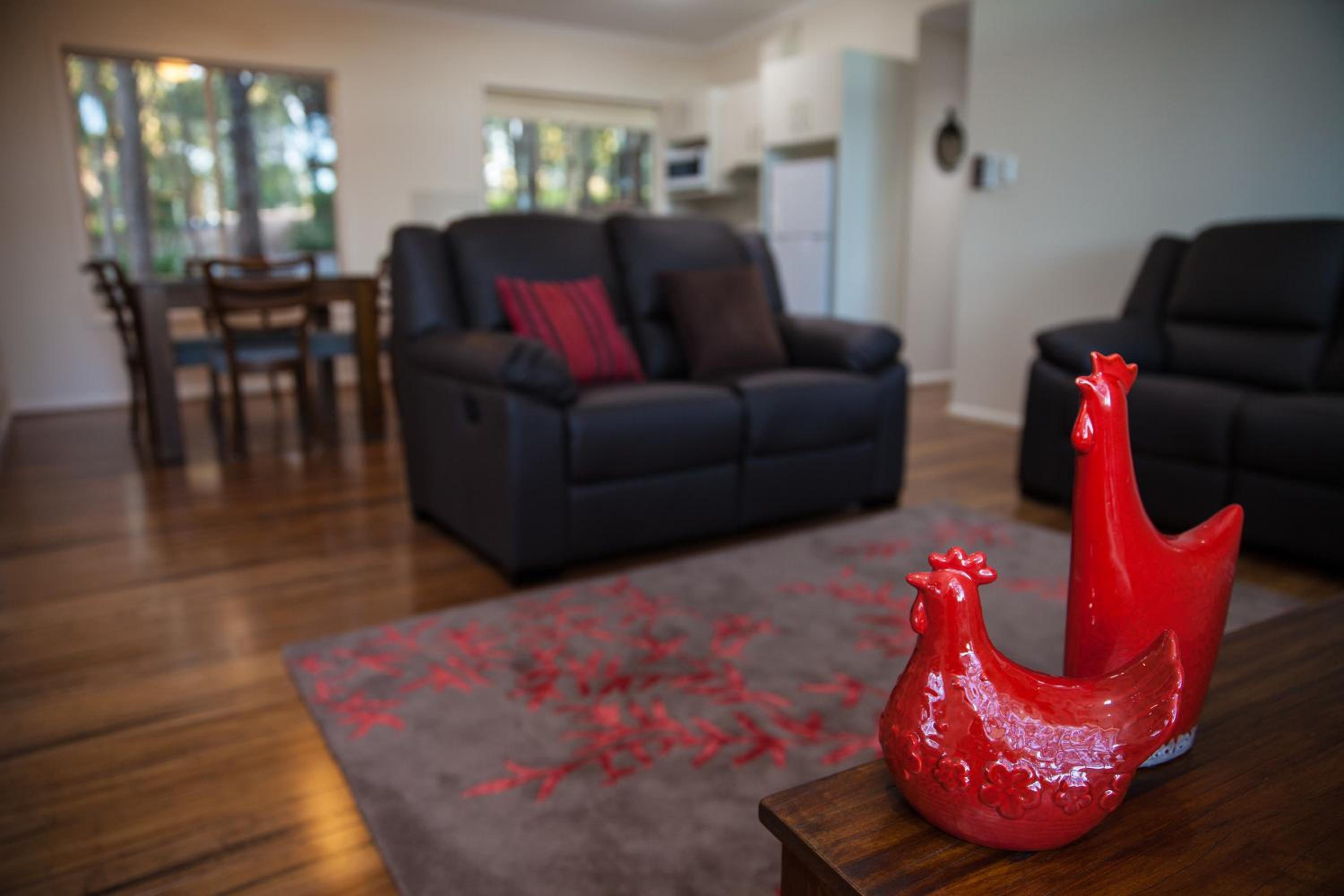 Two-Bedroom Family Cottage - Pet Friendly photo 3