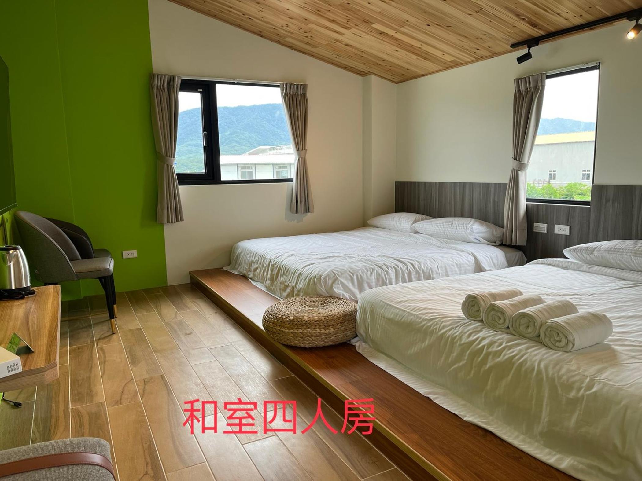 Quadruple Room photo 2