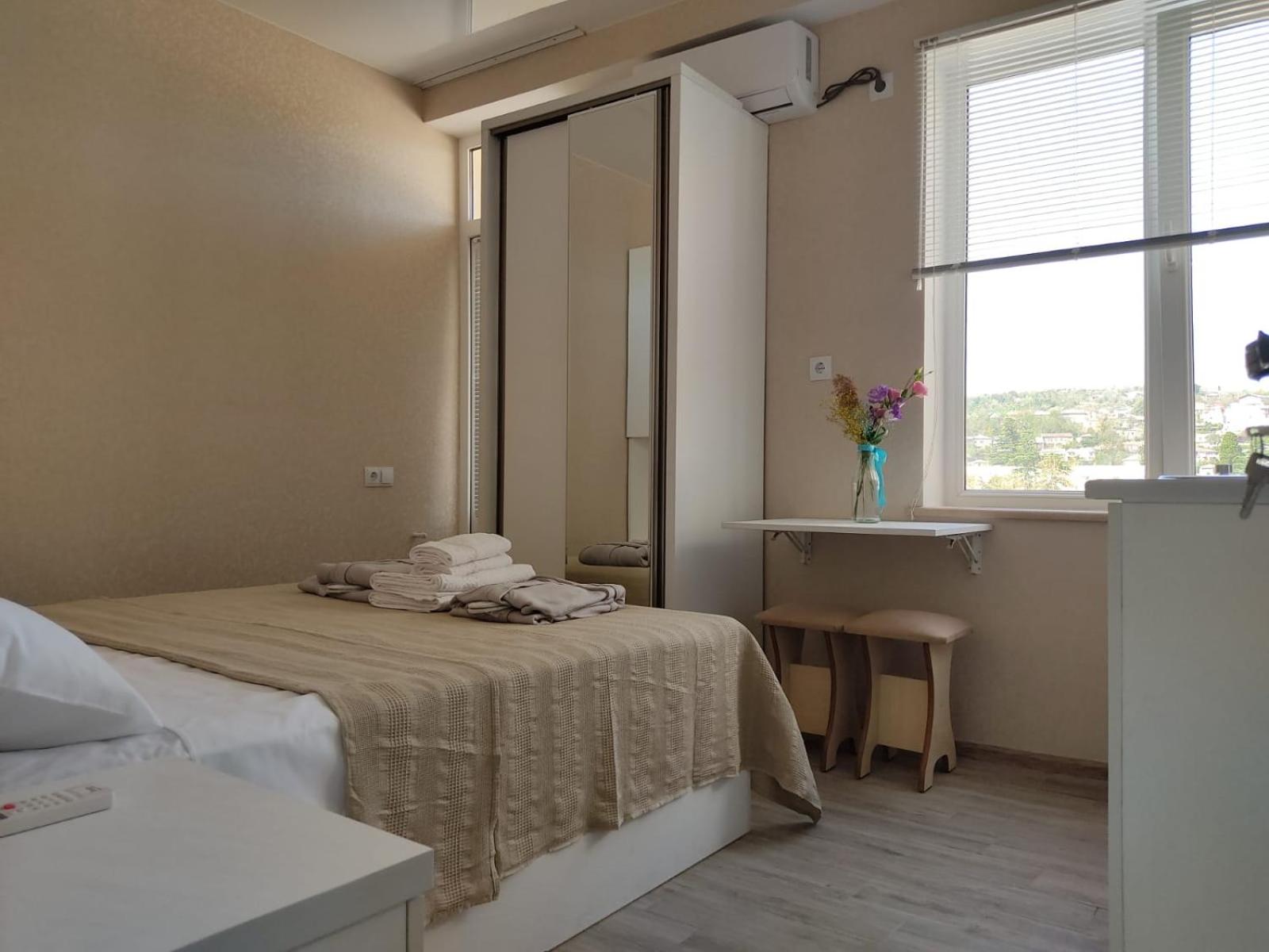 Deluxe Double Room with Balcony photo 1