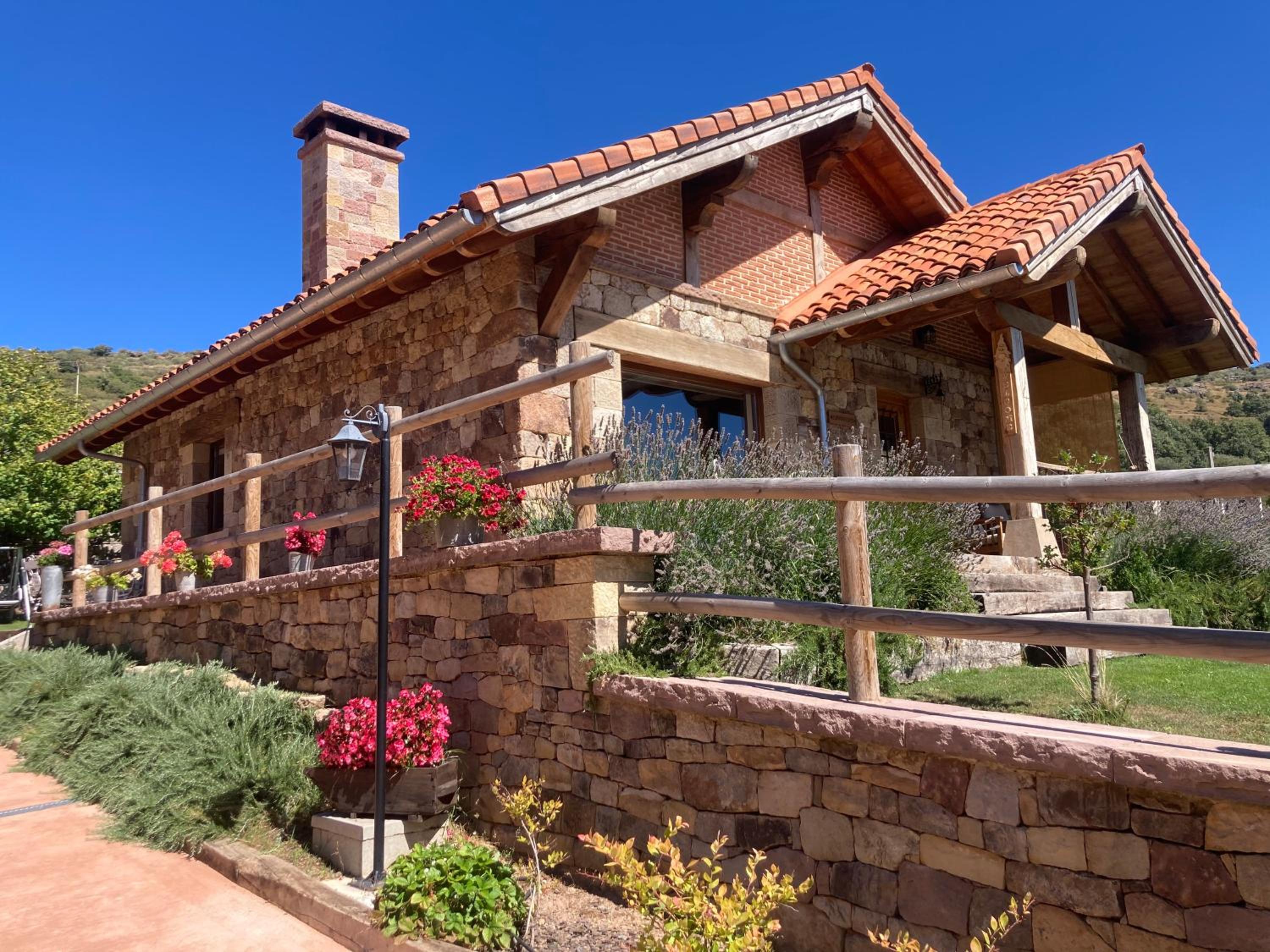 Three-Bedroom Chalet photo 2