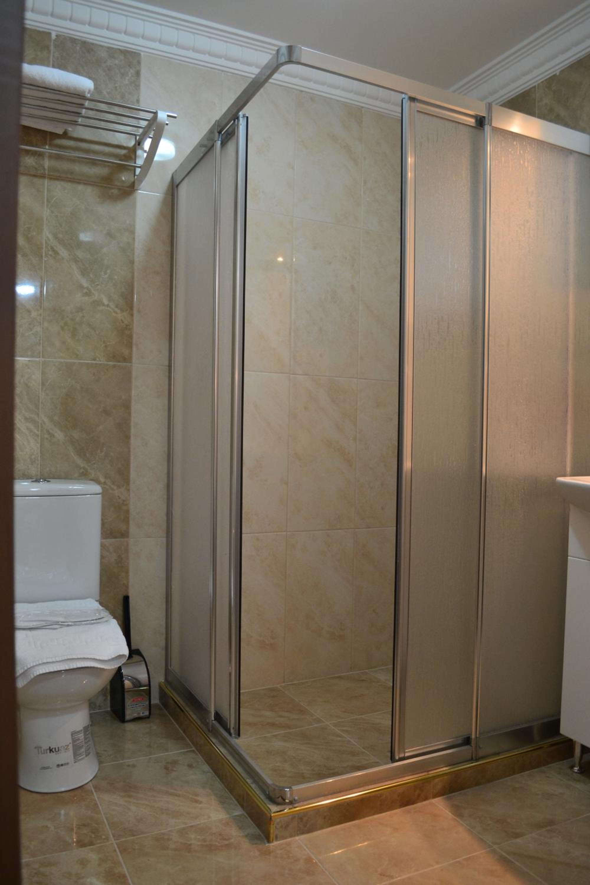 Deluxe Suite photo 3