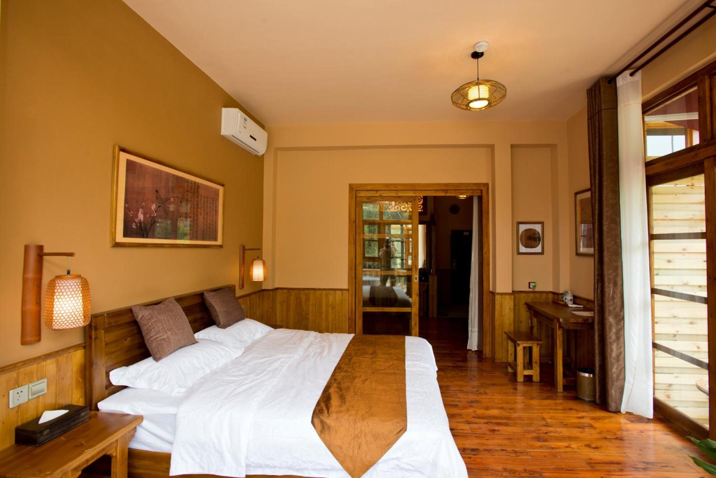 Superior Twin Room with Balcony