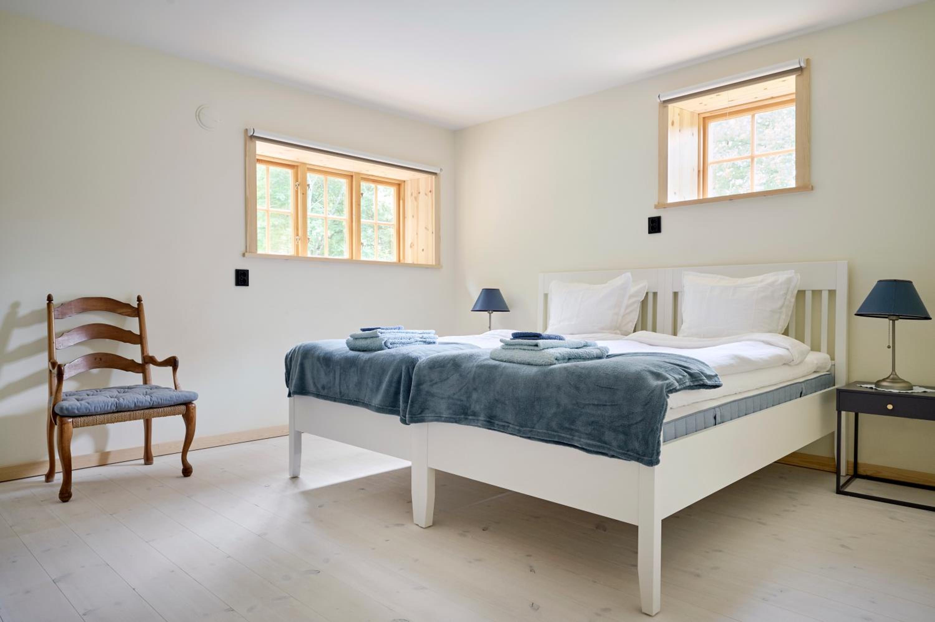 Three-Bedroom House photo 1