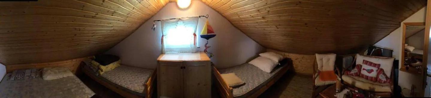 Three-Bedroom House photo 2