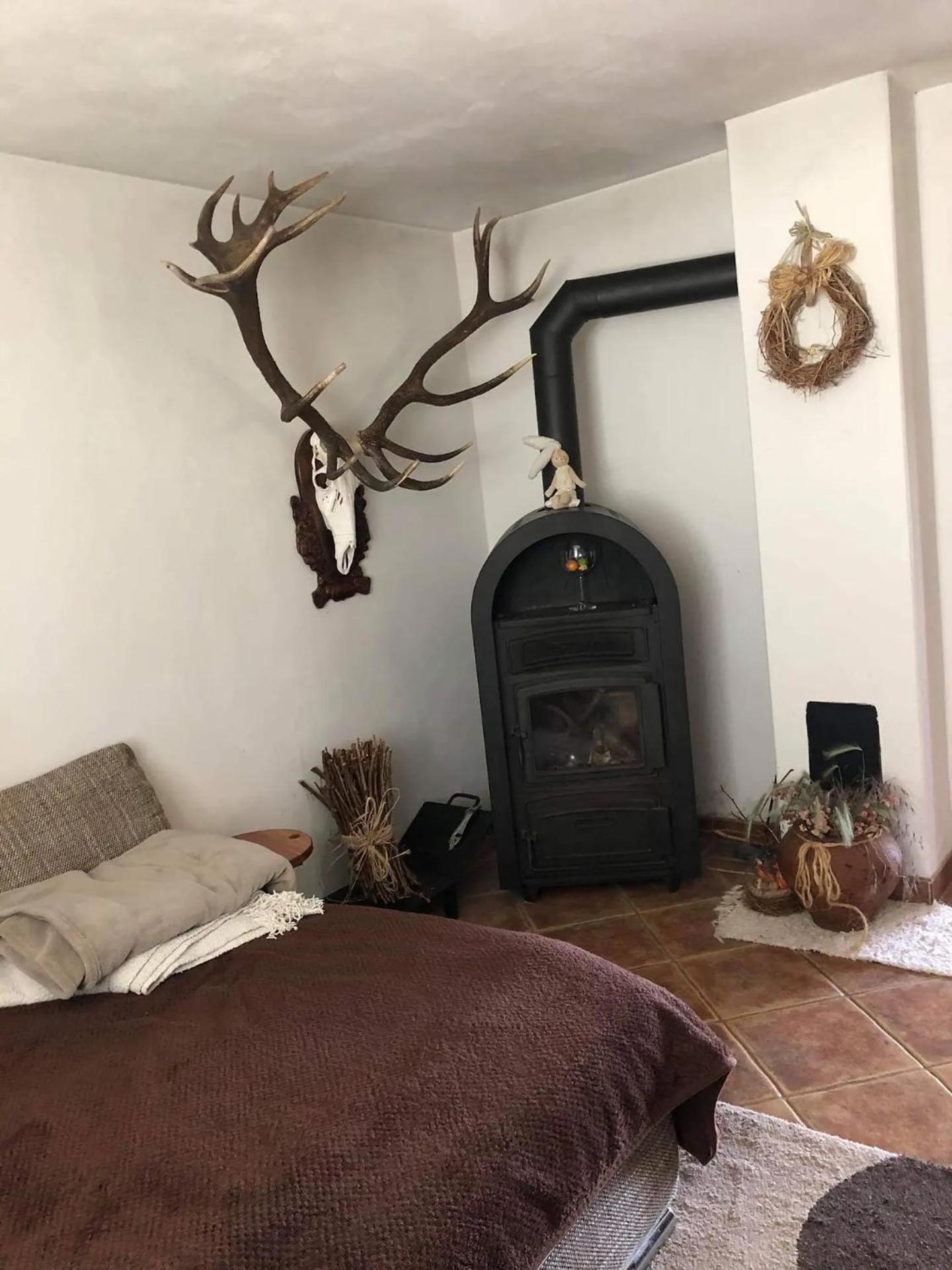 Three-Bedroom House photo 3