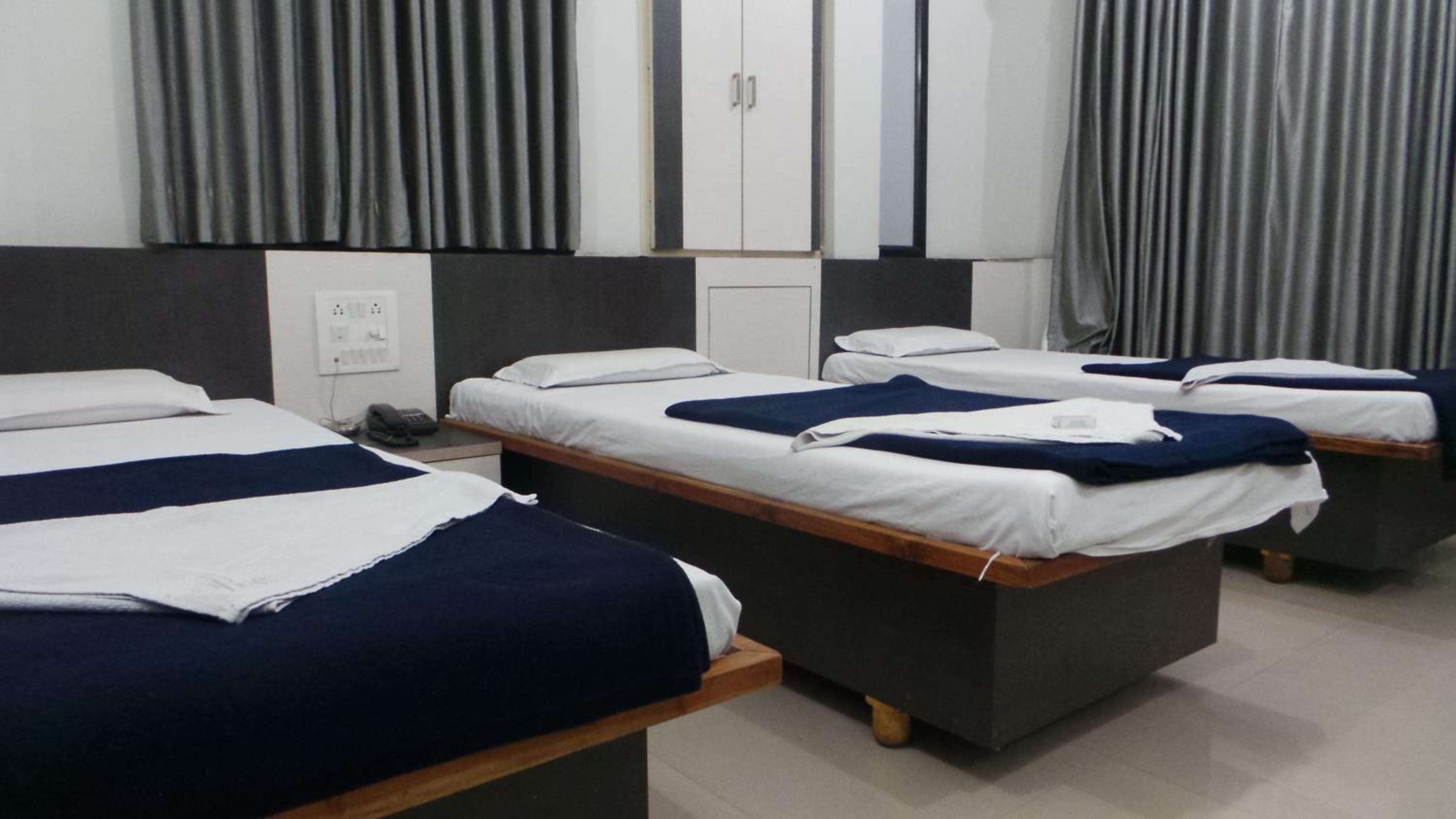 Standard Triple Room photo 2