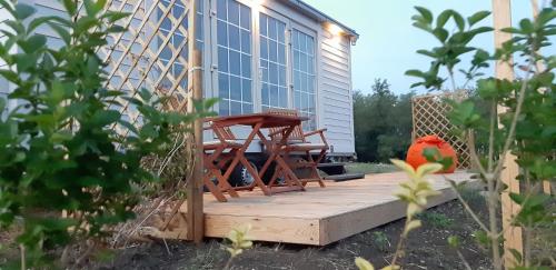 Mobile Home photo 1