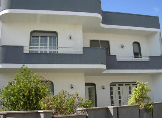 Double or Twin Room with Private Bathroom - Photo 3