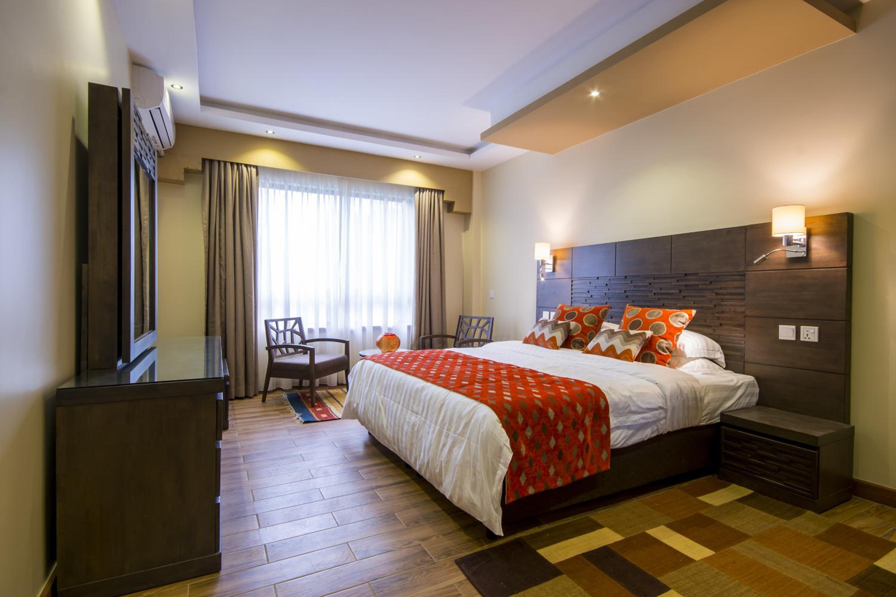 1 Bedroom King Suite