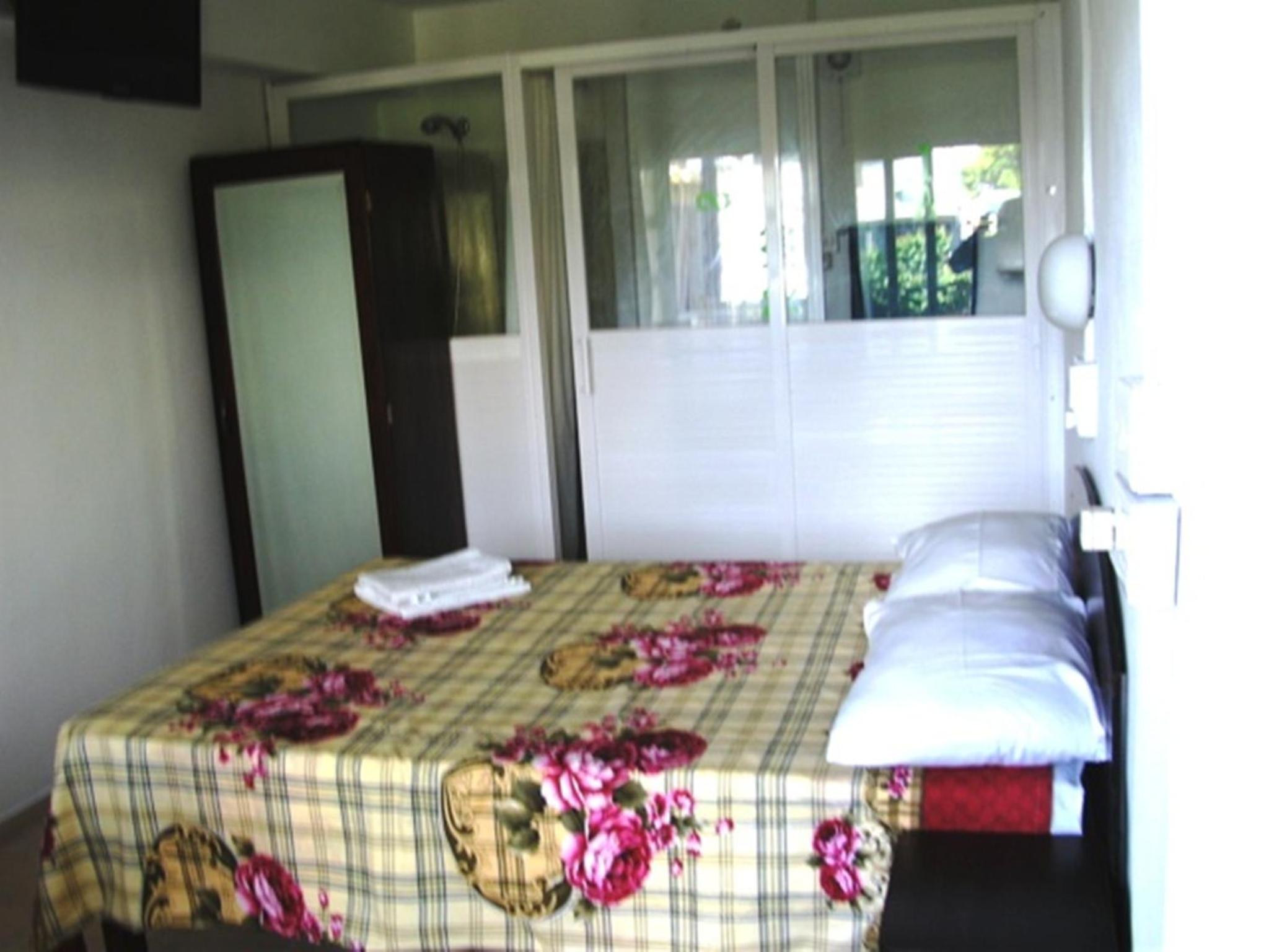 Budget Single Room photo 3