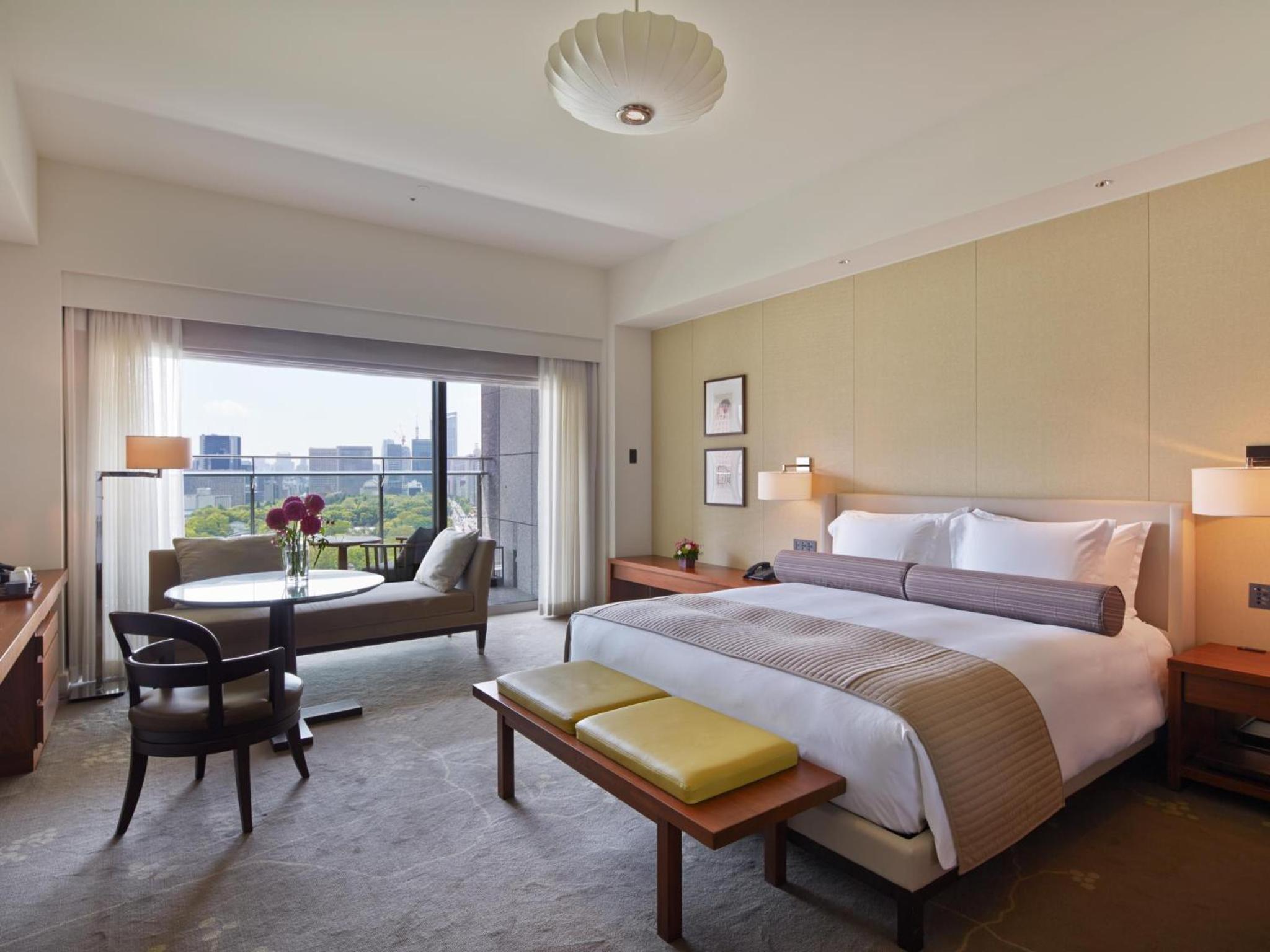 Deluxe King Room with Balcony - Photo 1