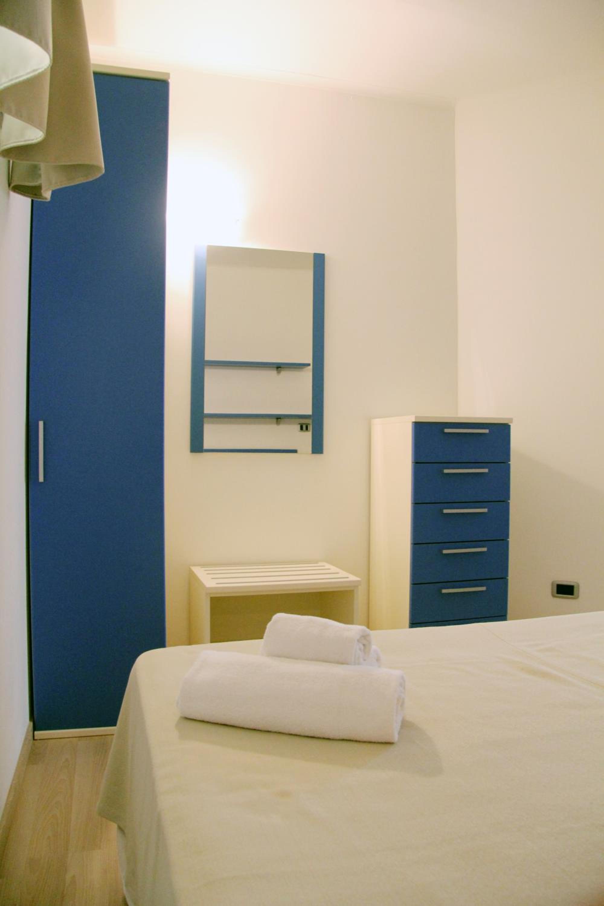 One-Bedroom Apartment (2 - 4 Adults) - Photo 27