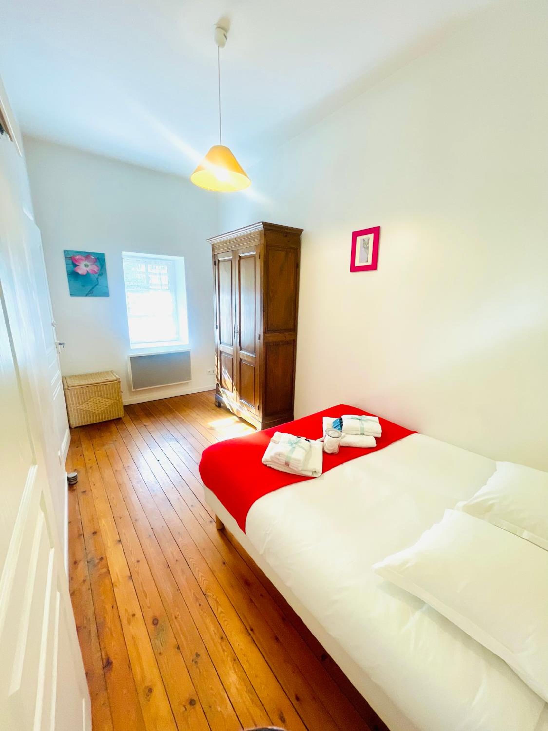 Apartment - Photo 3