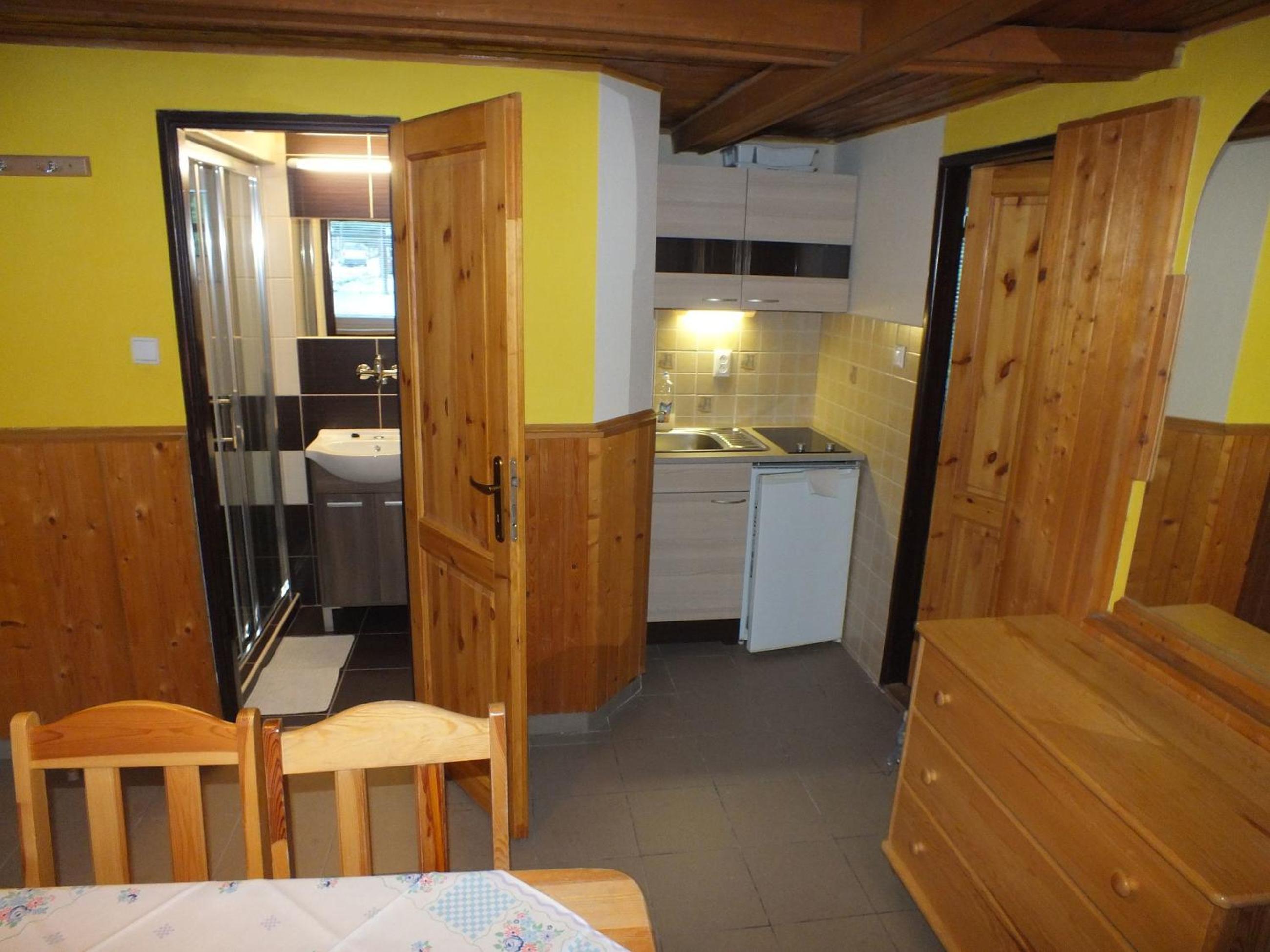 Chalet (5 Adults) photo 3