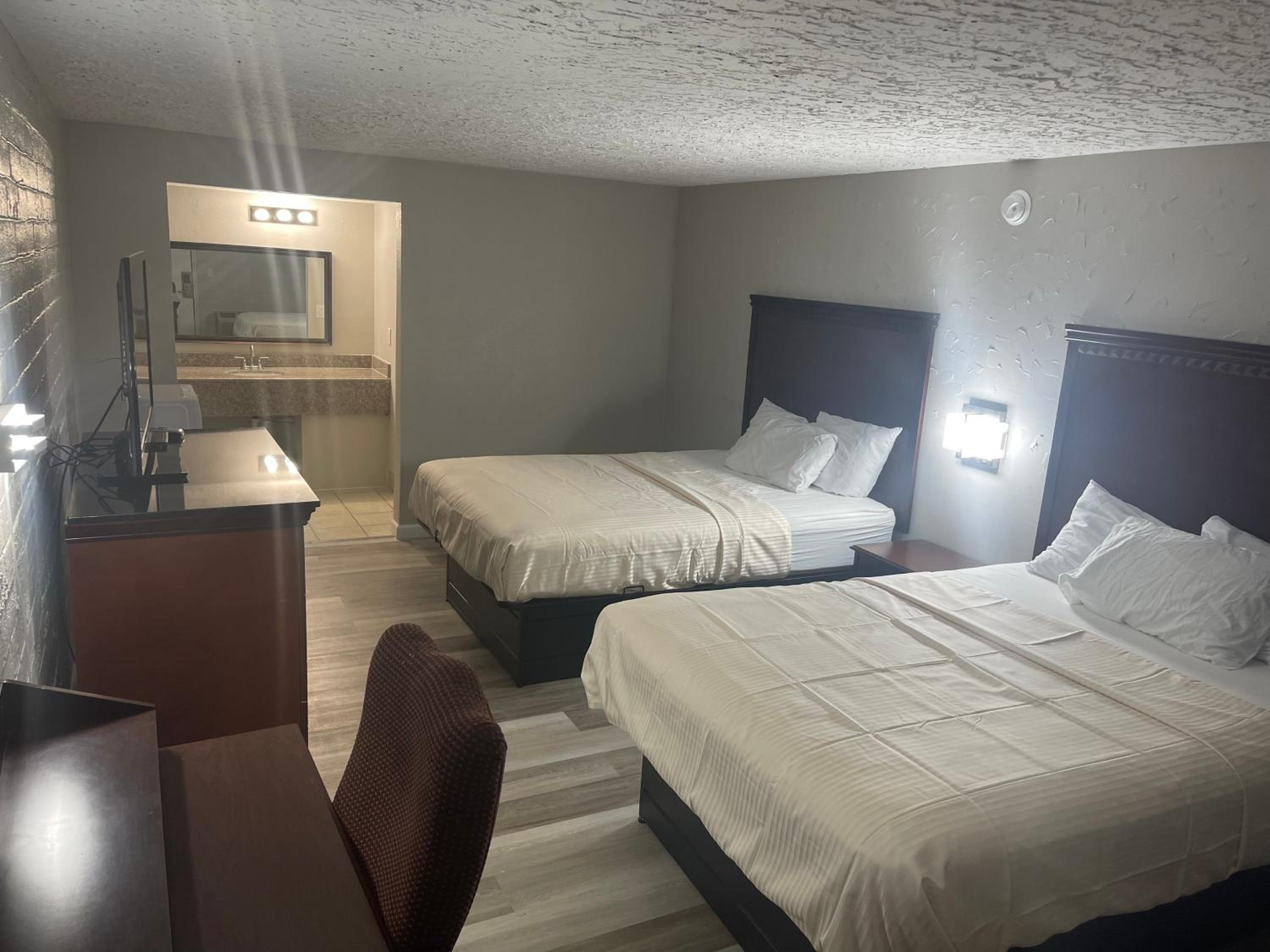 Budget Double Room - Photo 3