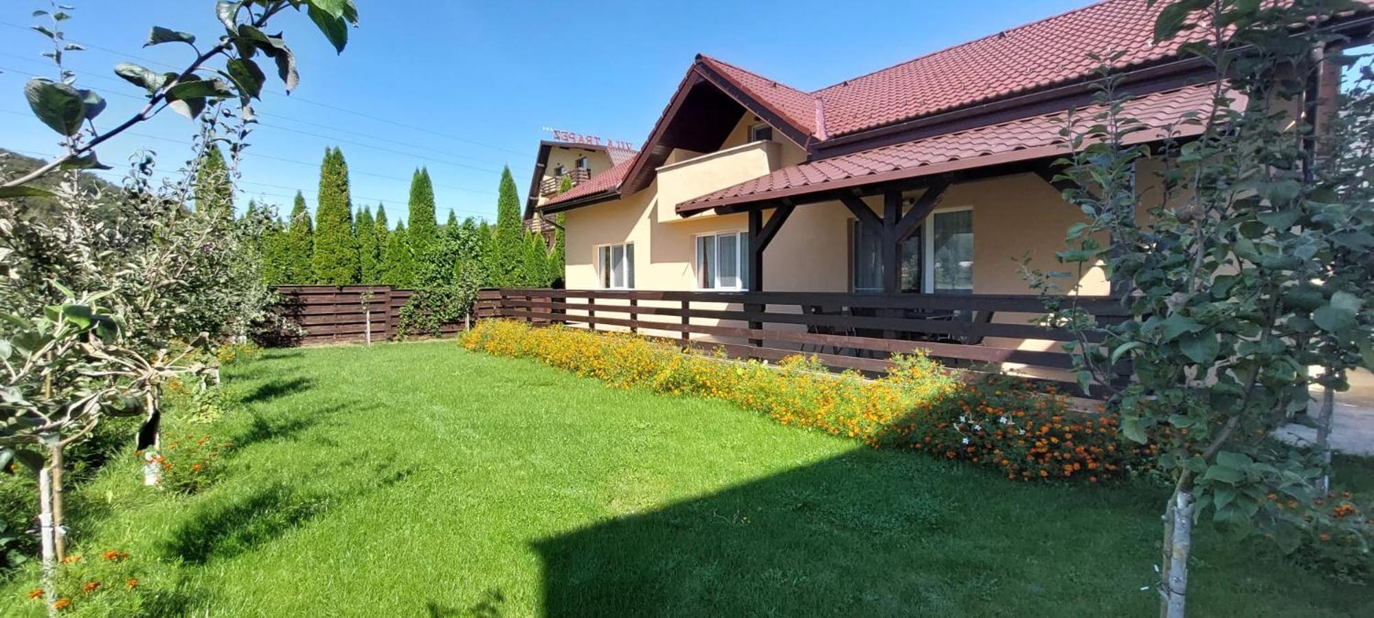 Three-Bedroom House - Photo 8