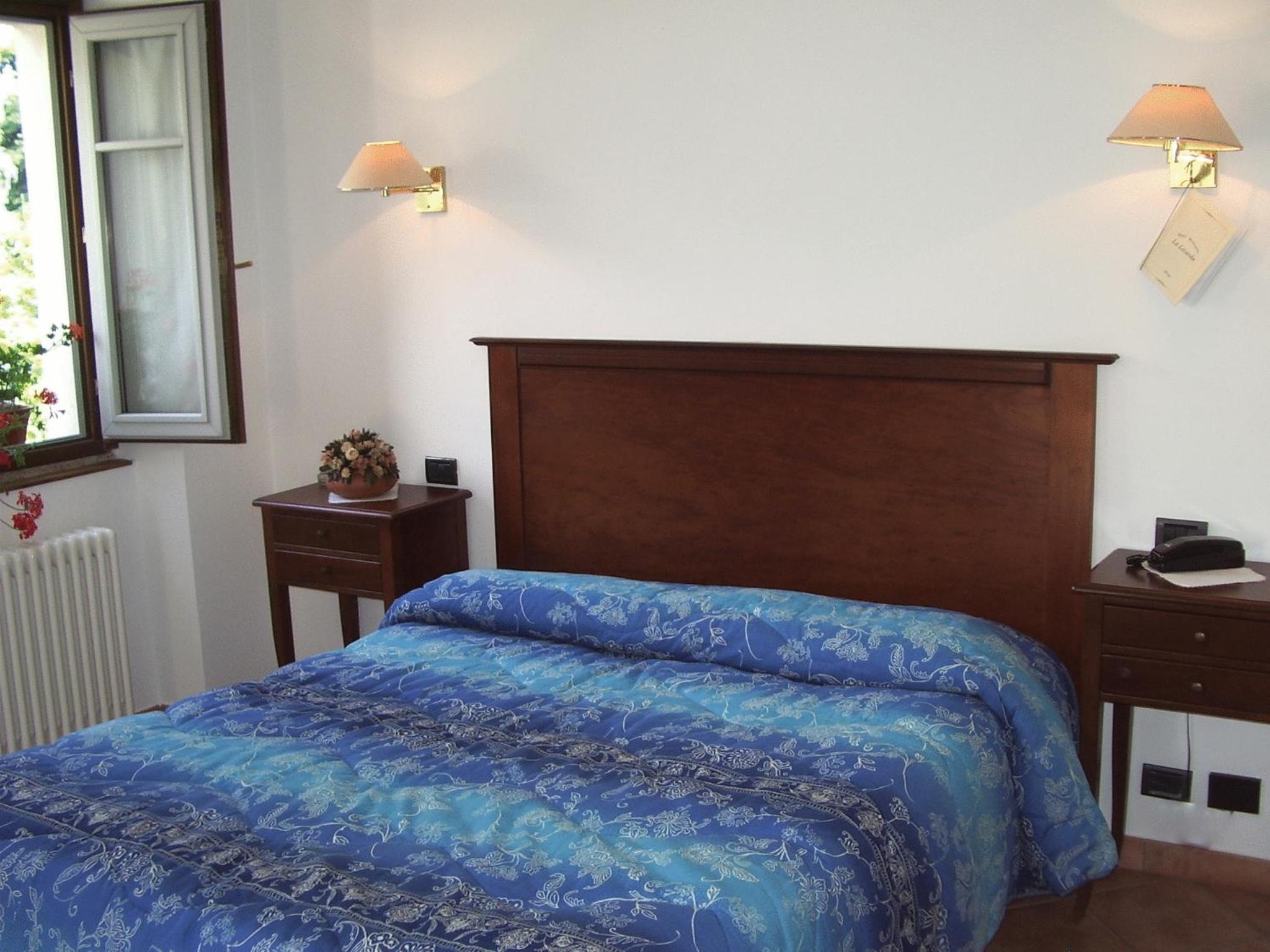 Double Room - Photo 2