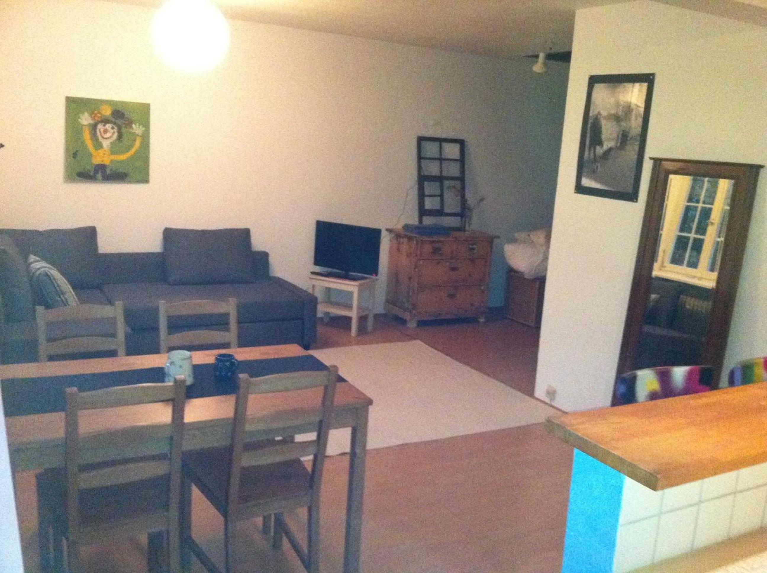 Apartment - Split Level - Annex photo 2