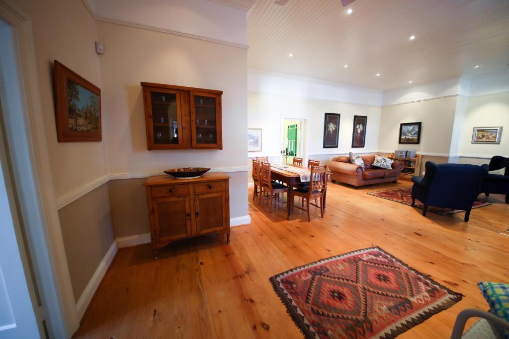 Two-Bedroom Apartment - Photo 11