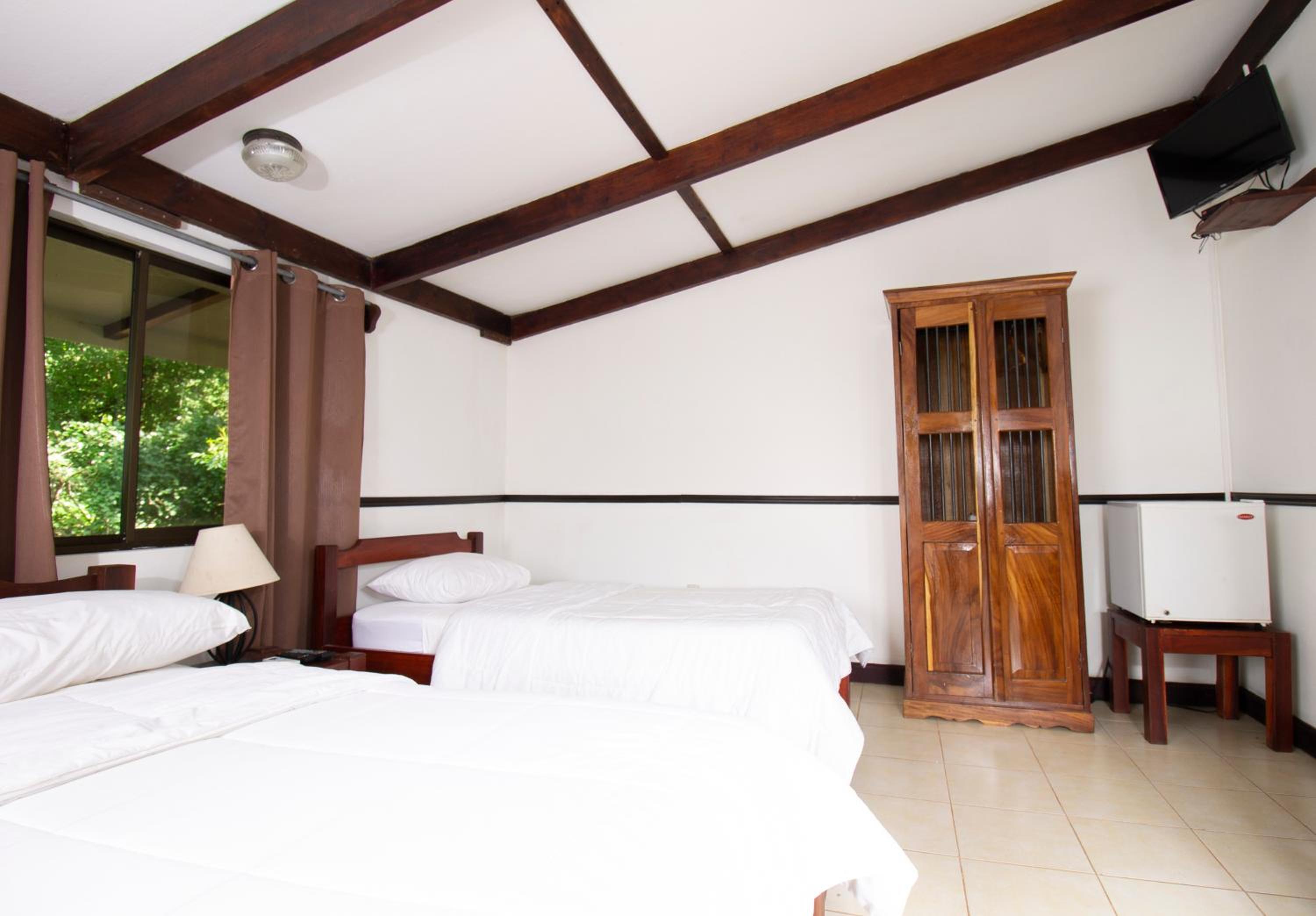 Budget Double Room photo 3
