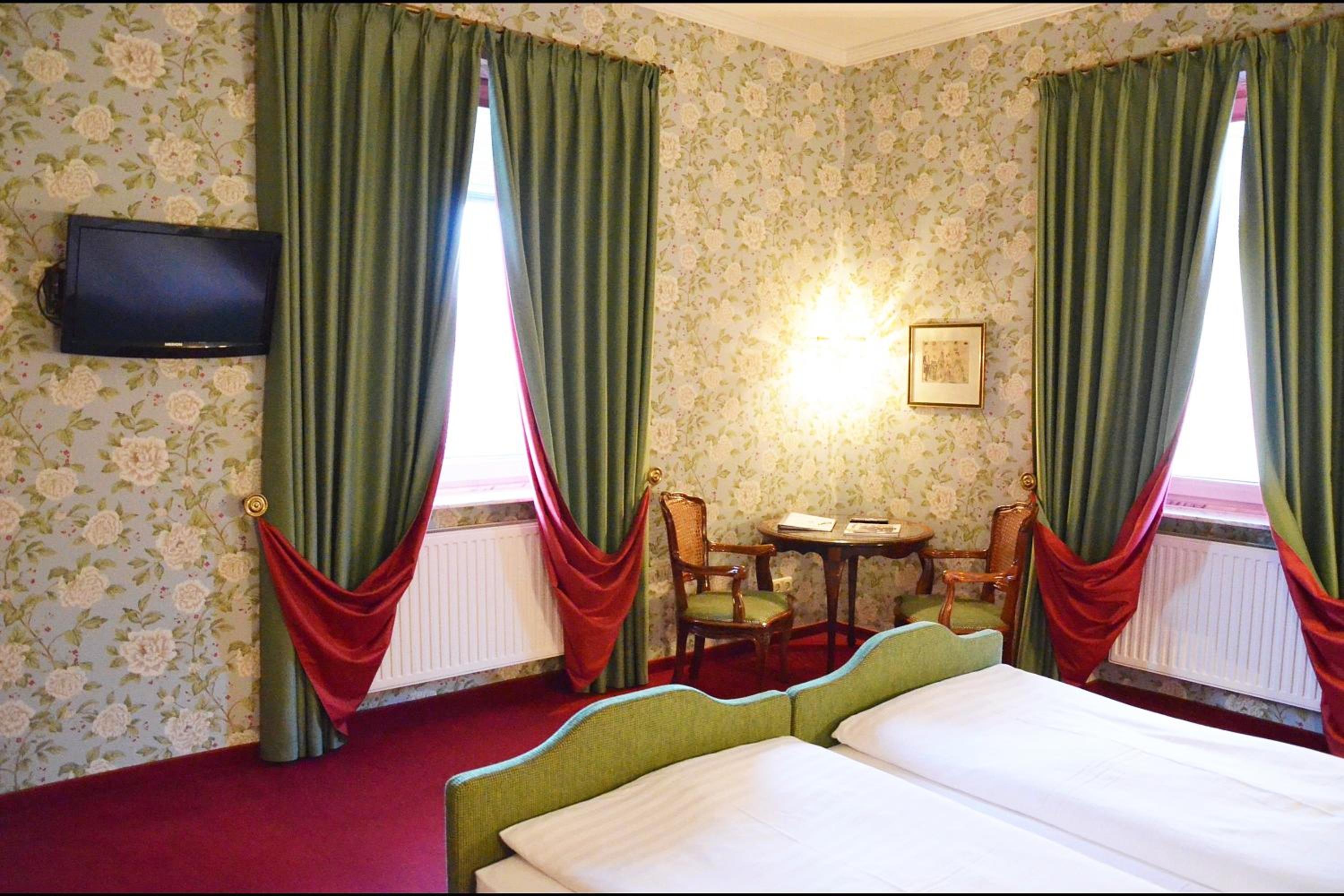 Double Room - Photo 14