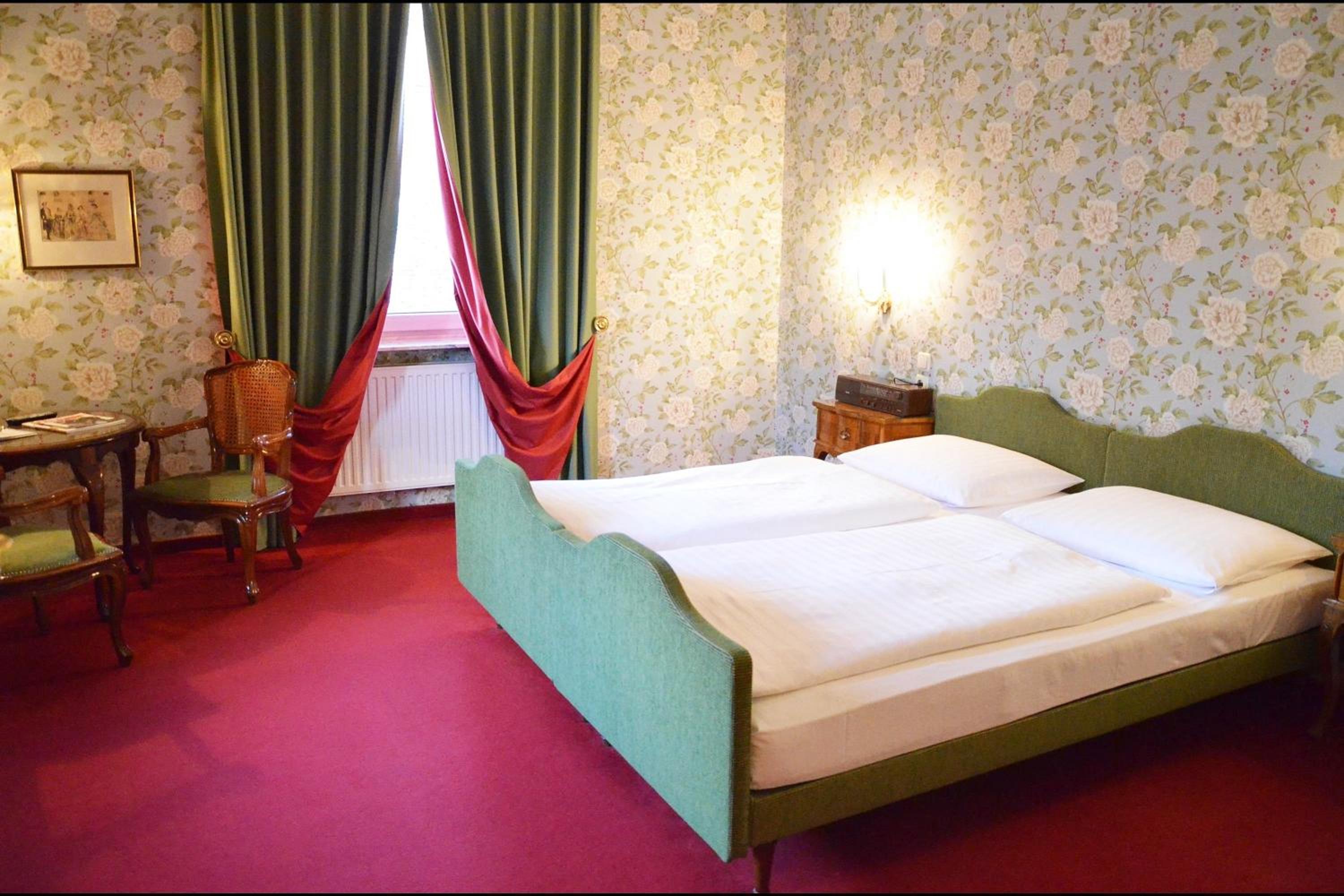 Double Room - Photo 13