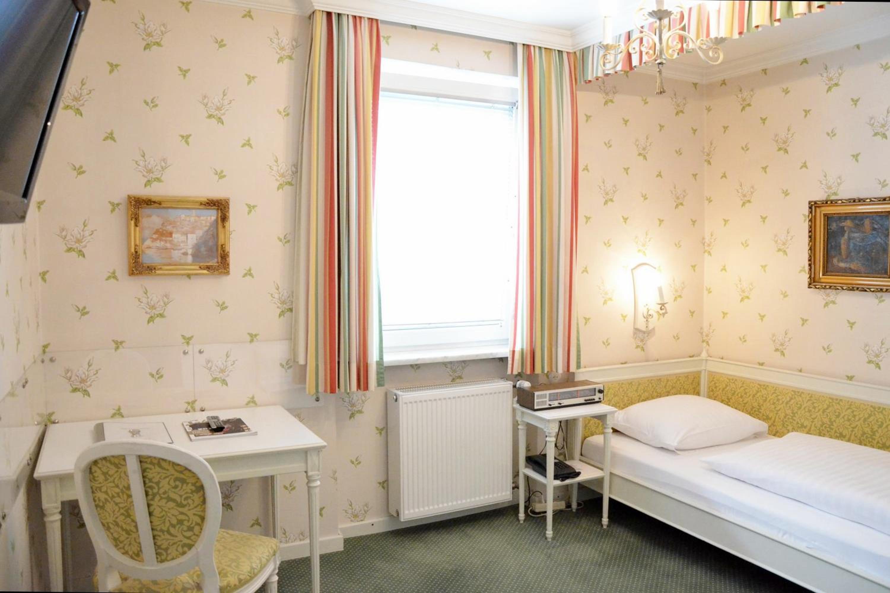 Single Room photo 1