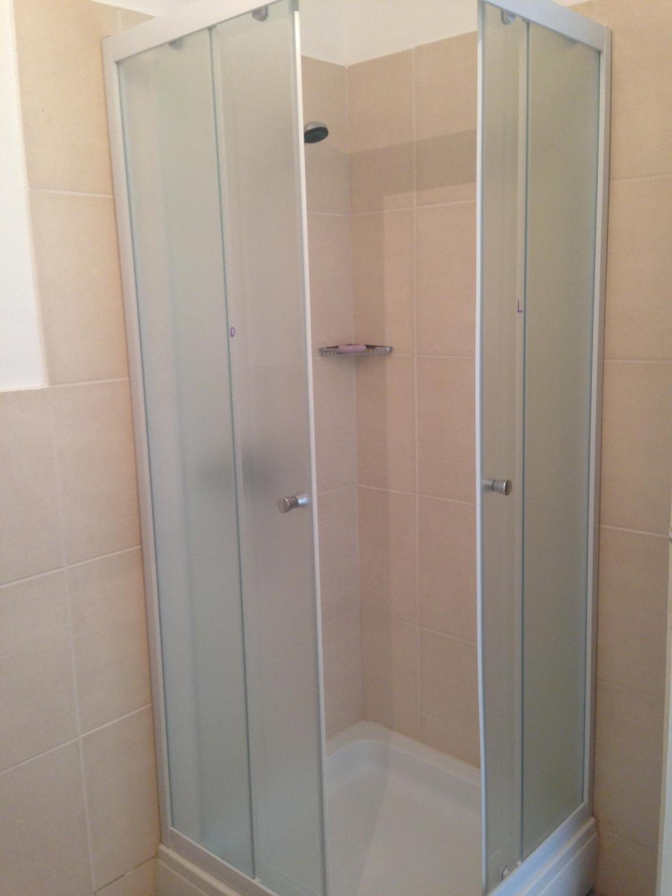 One-Bedroom Apartment - Photo 23