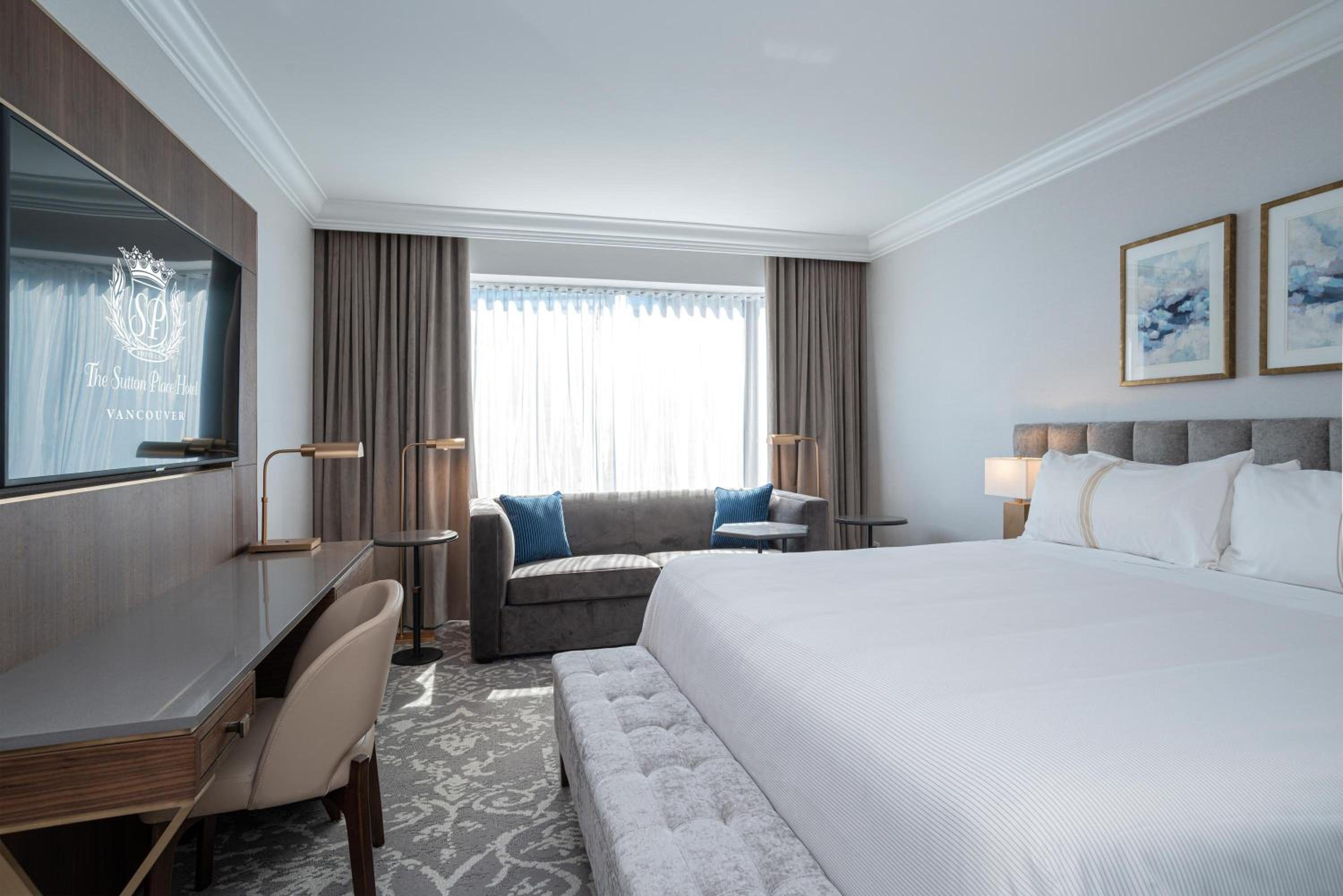 Deluxe Room, 1 King Bed - Photo 1