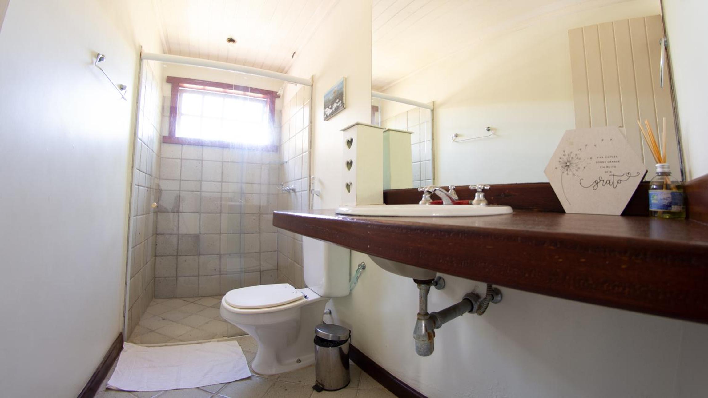 Deluxe Suite - Photo 10