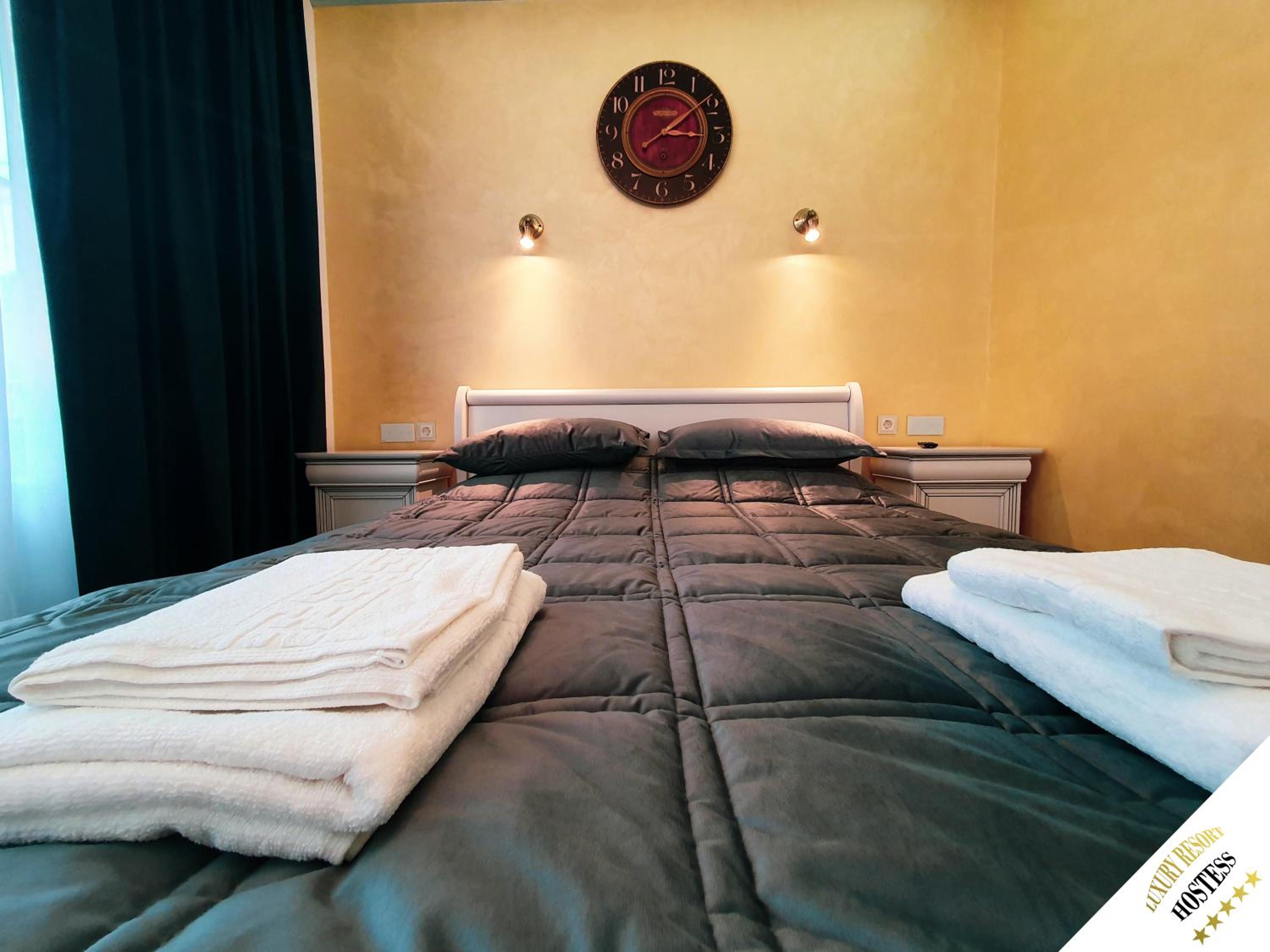 One-Bedroom Apartment - Photo 6