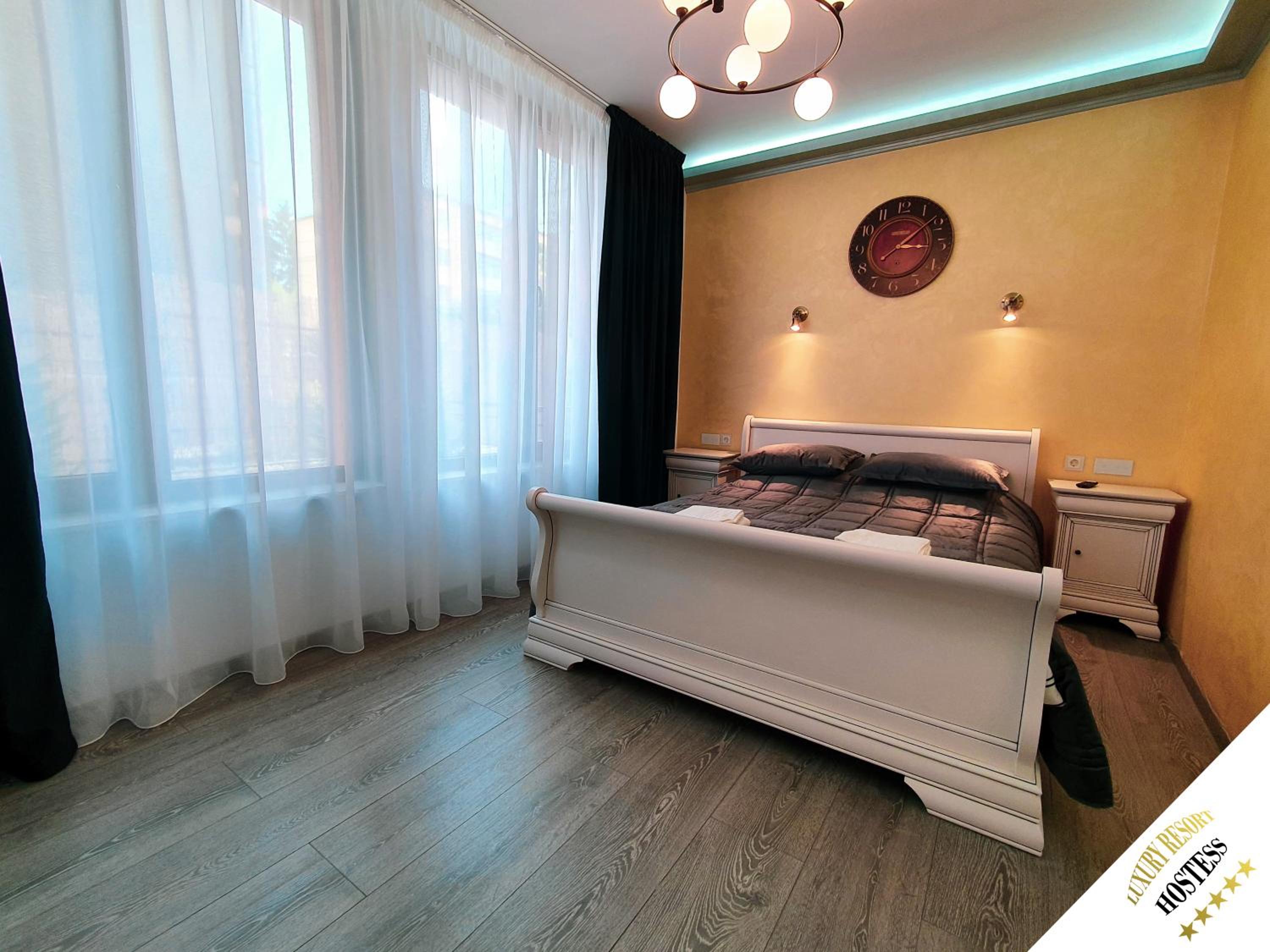 One-Bedroom Apartment - Photo 9