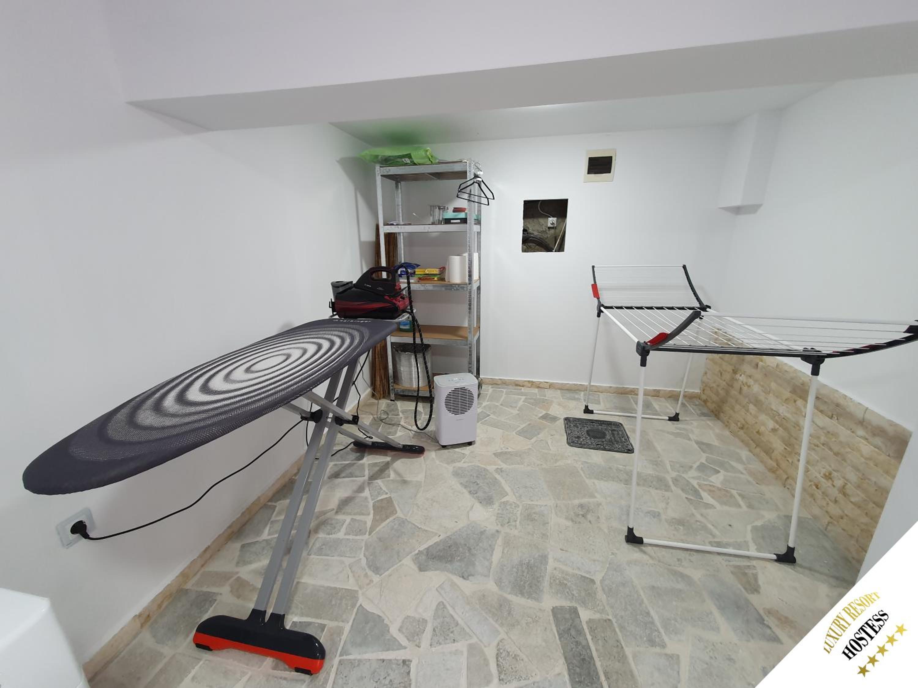 One-Bedroom Apartment - Photo 13