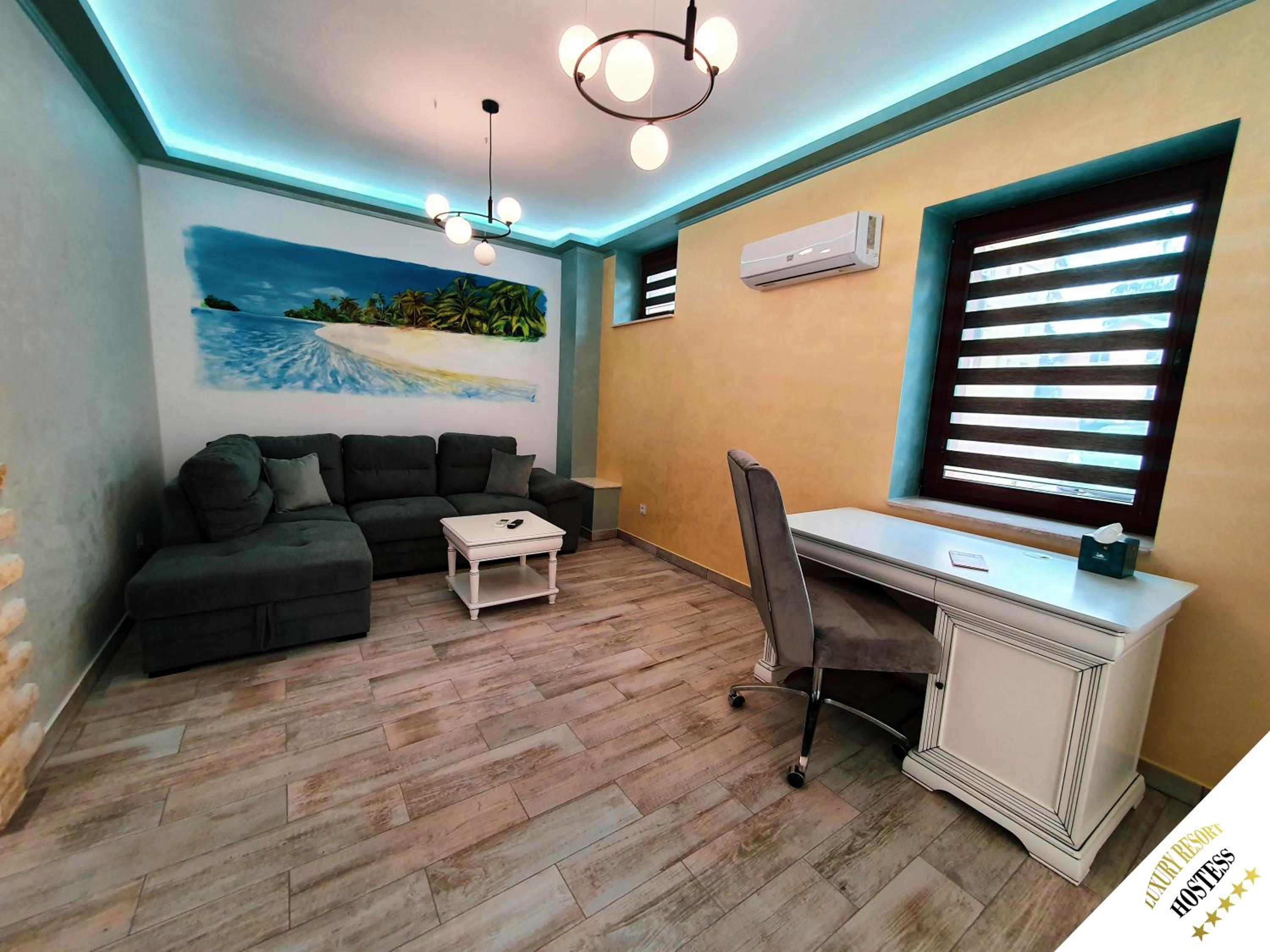 One-Bedroom Apartment - Photo 20