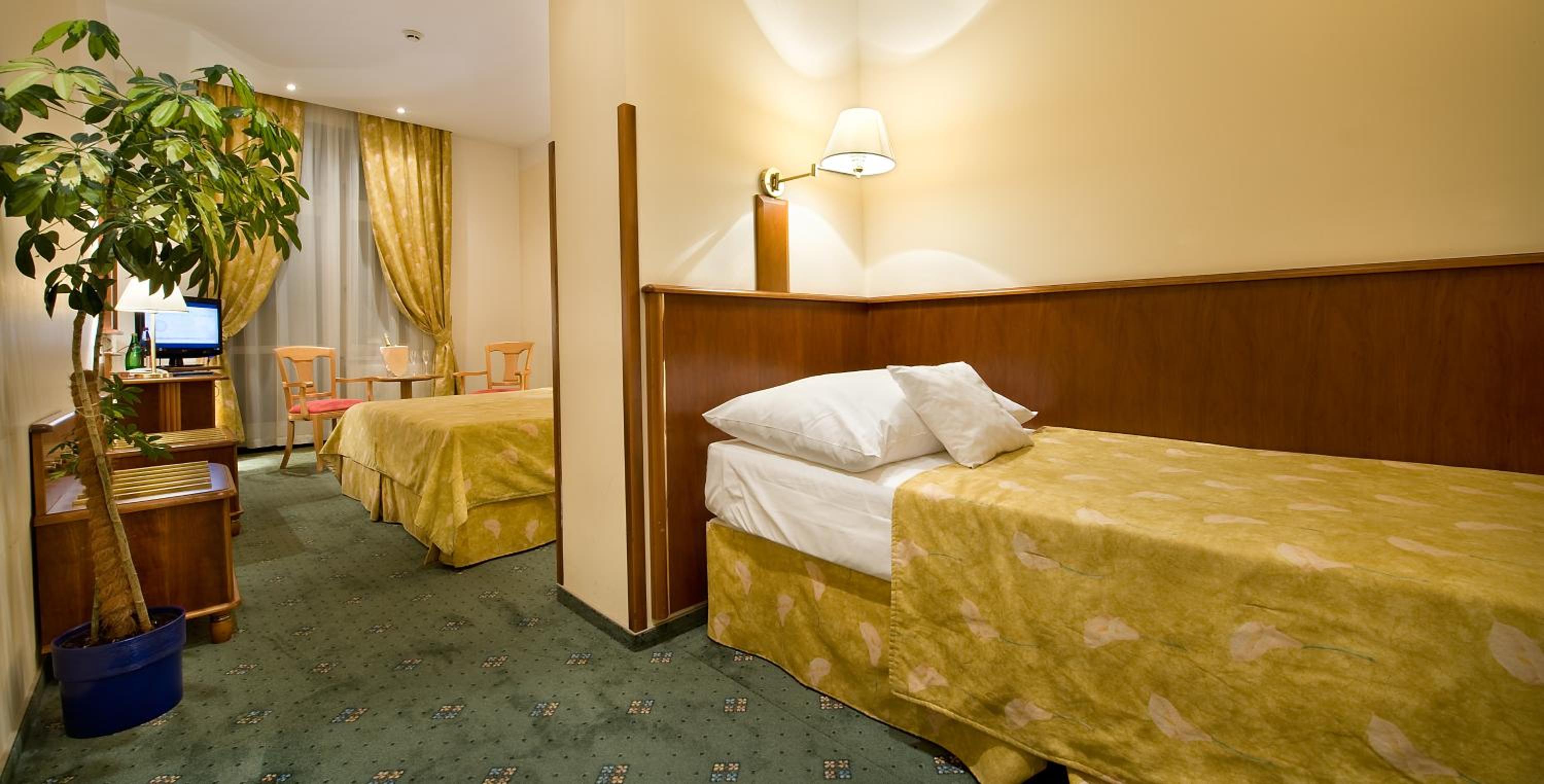 Triple Room