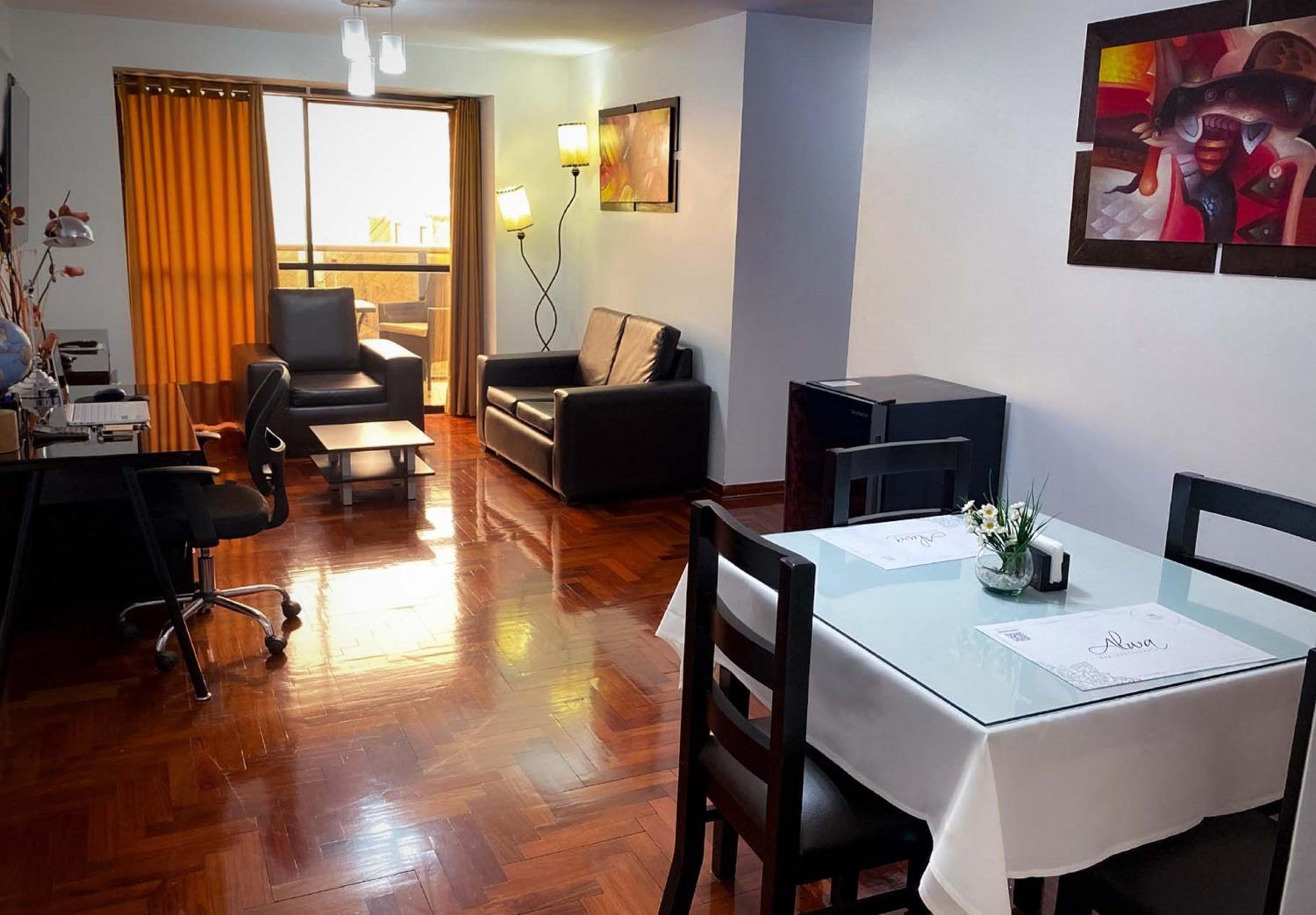 King Room with Balcony and Street View photo 1