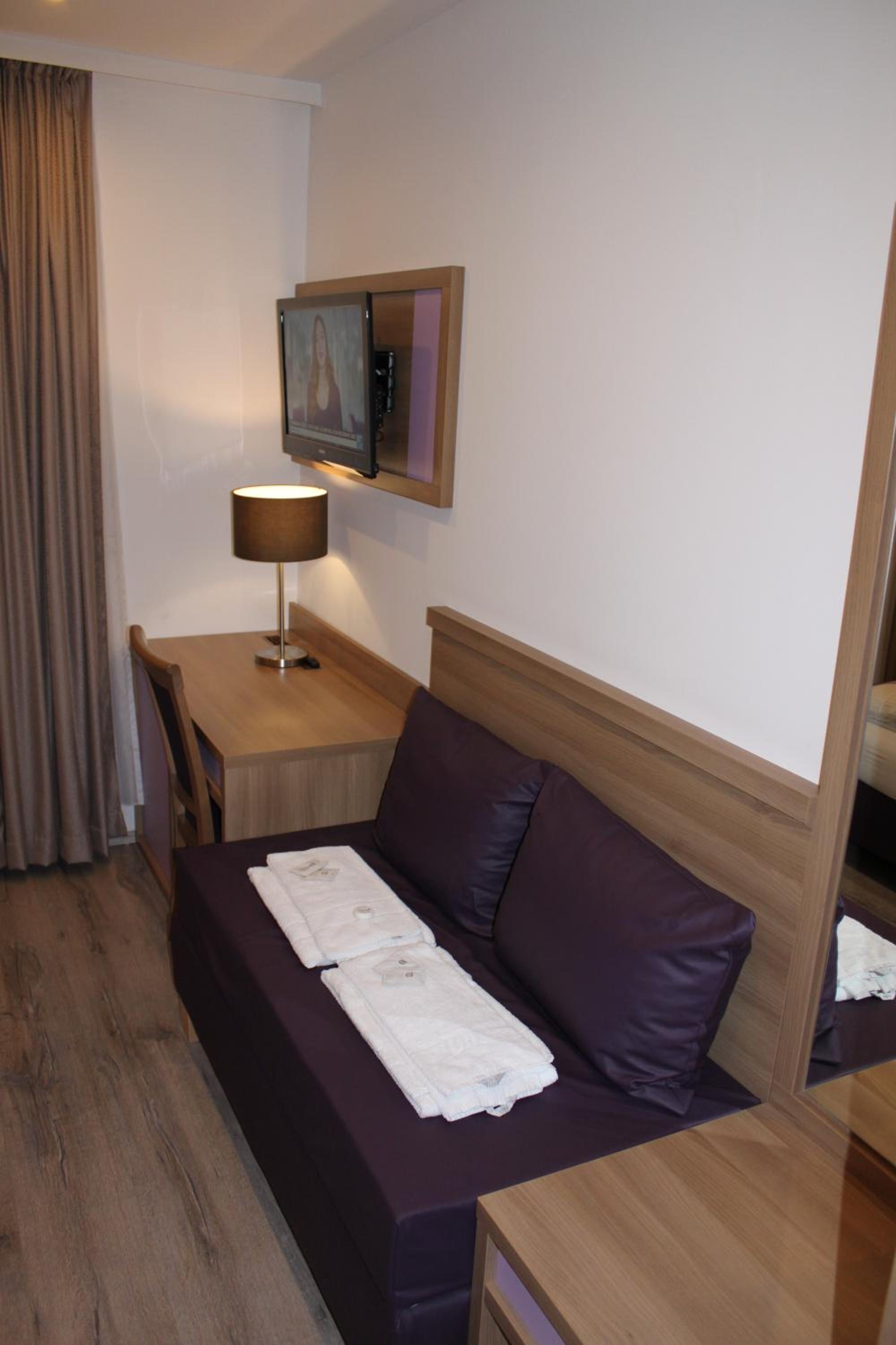 Deluxe Double Room photo 2