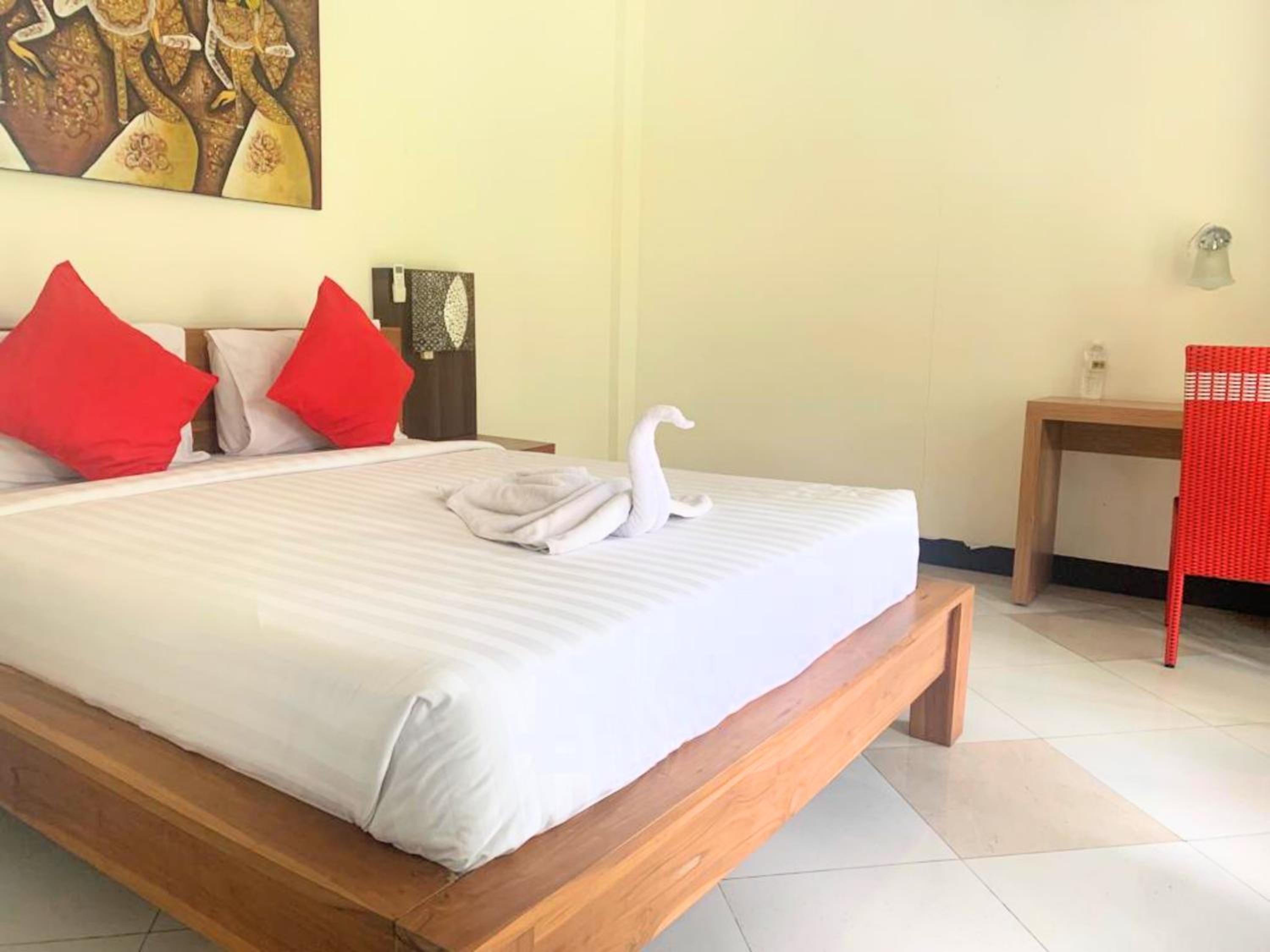 Deluxe Double Room with Balcony - Photo 1