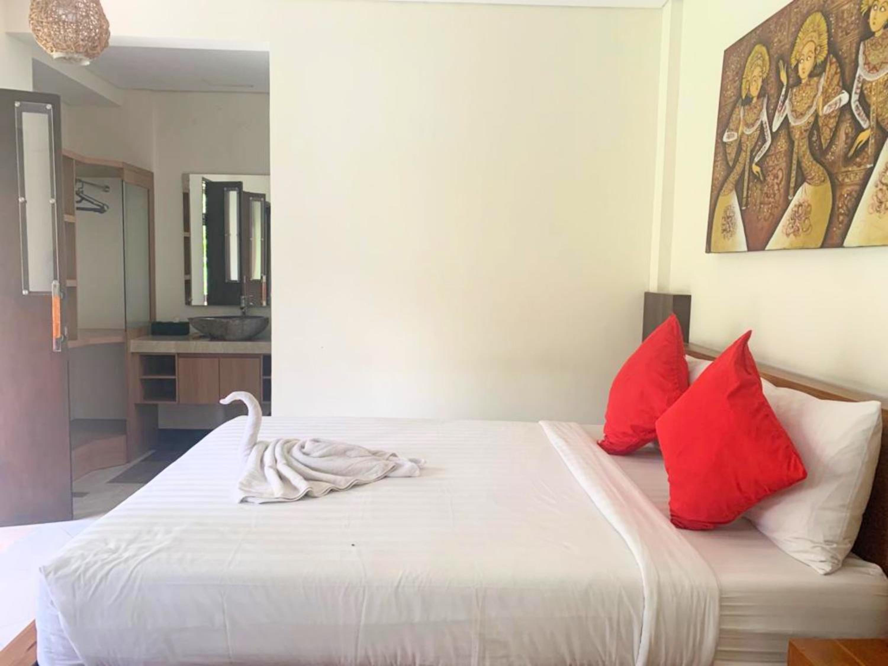 Deluxe Double Room with Balcony - Photo 27