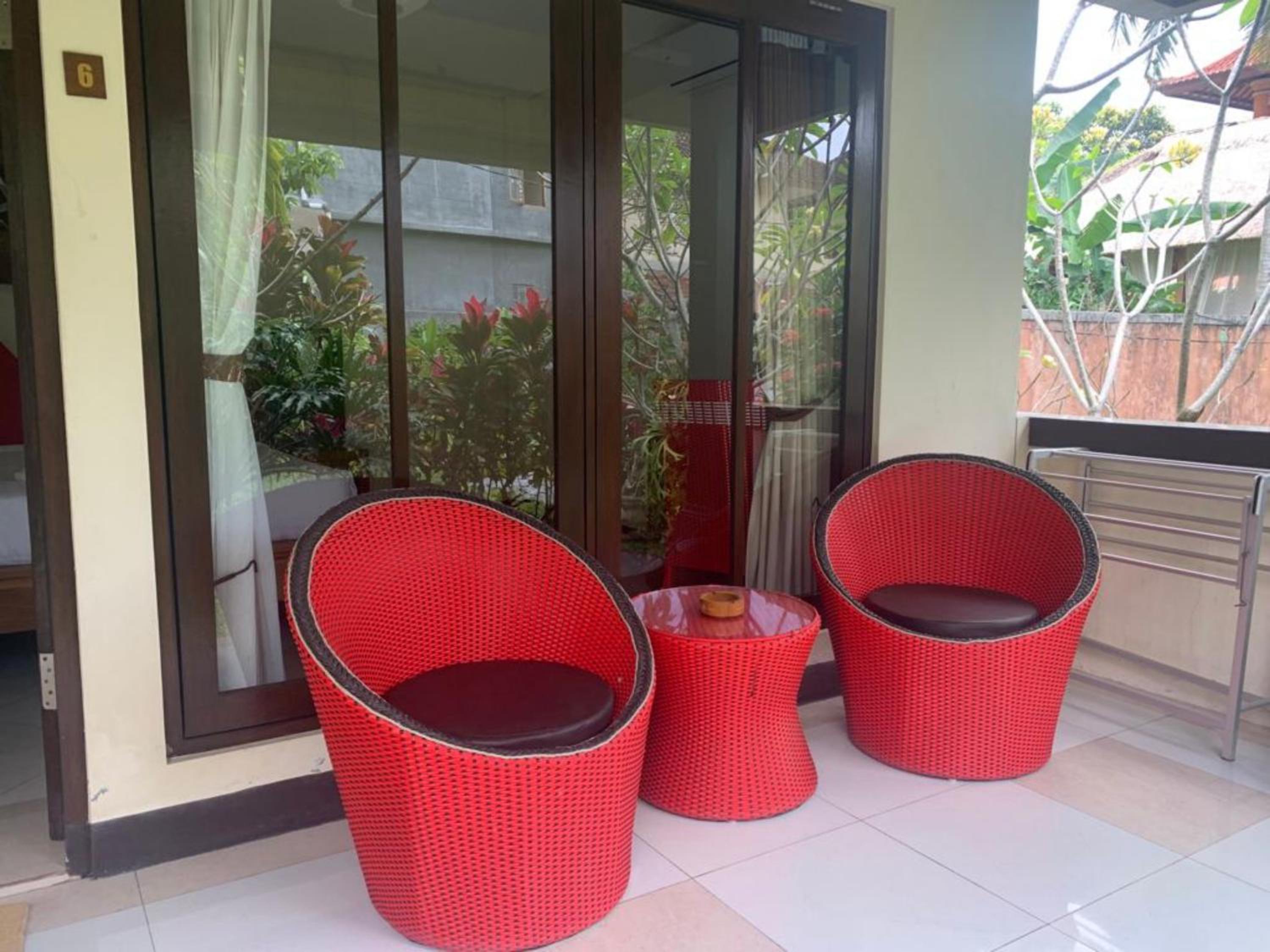 Deluxe Double Room with Balcony - Photo 25