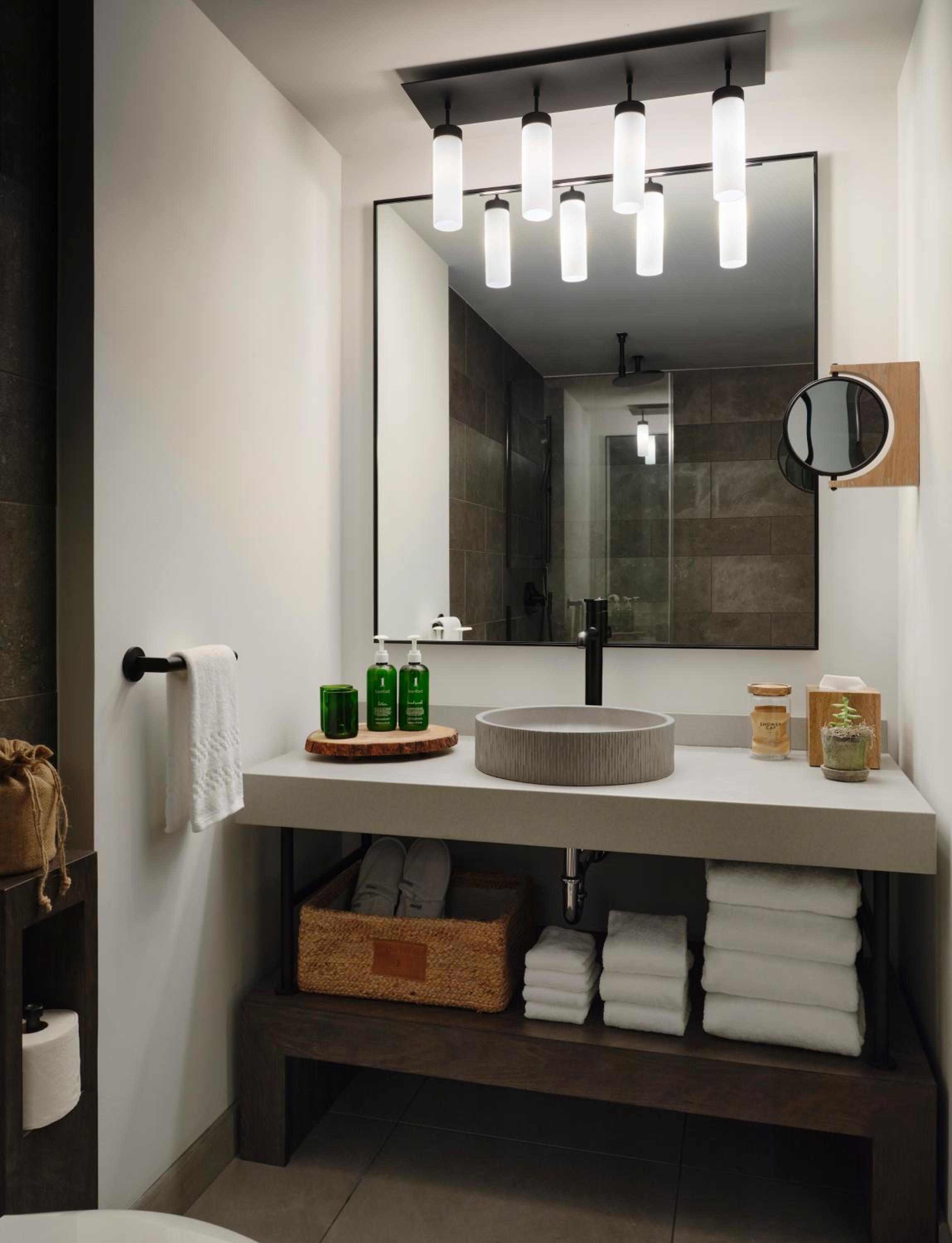 Quadruple Room - Photo 8