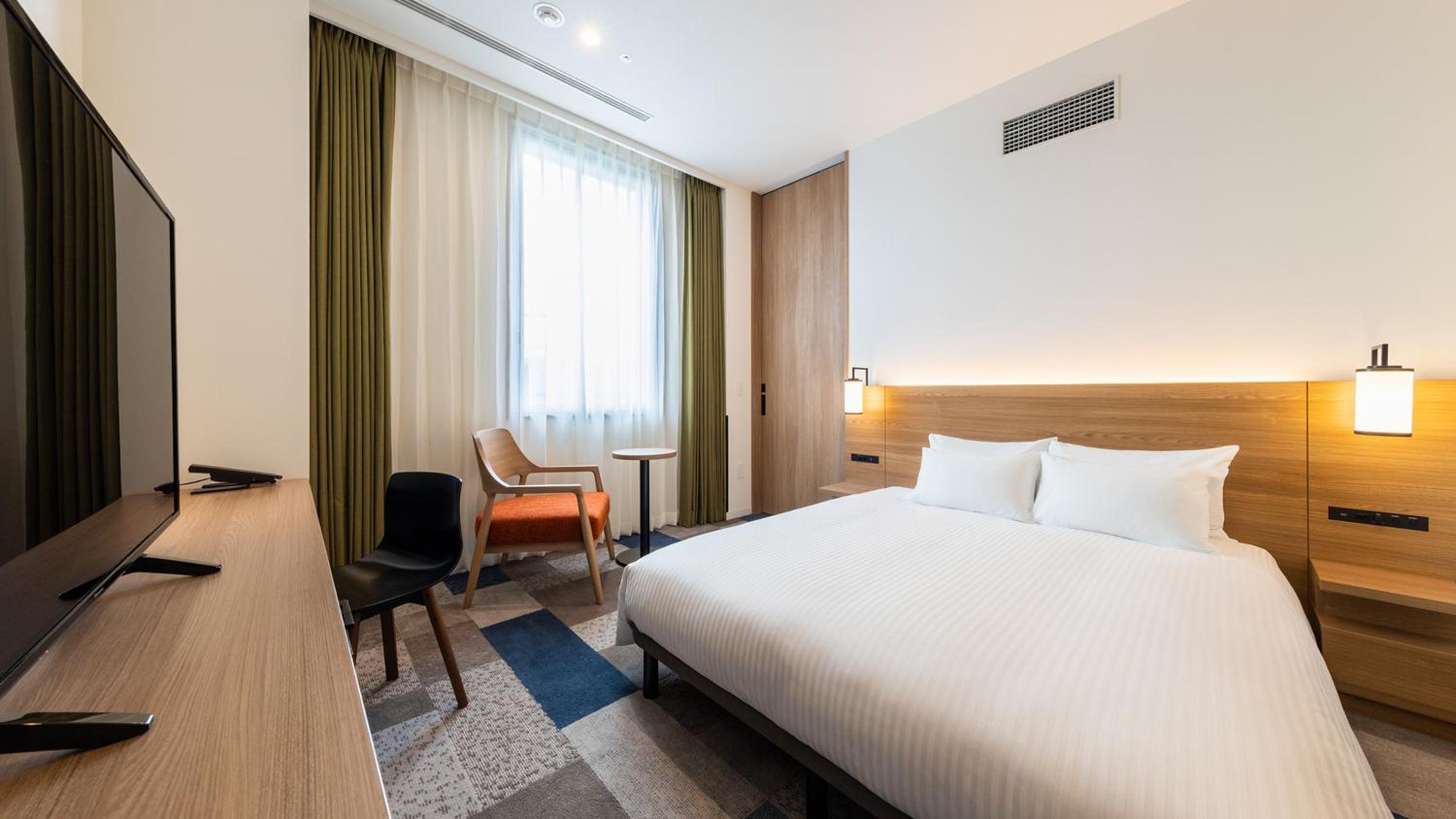 Deluxe Double - Separate Bathroom & Toilet  For 1 Adult - Non-Smoking