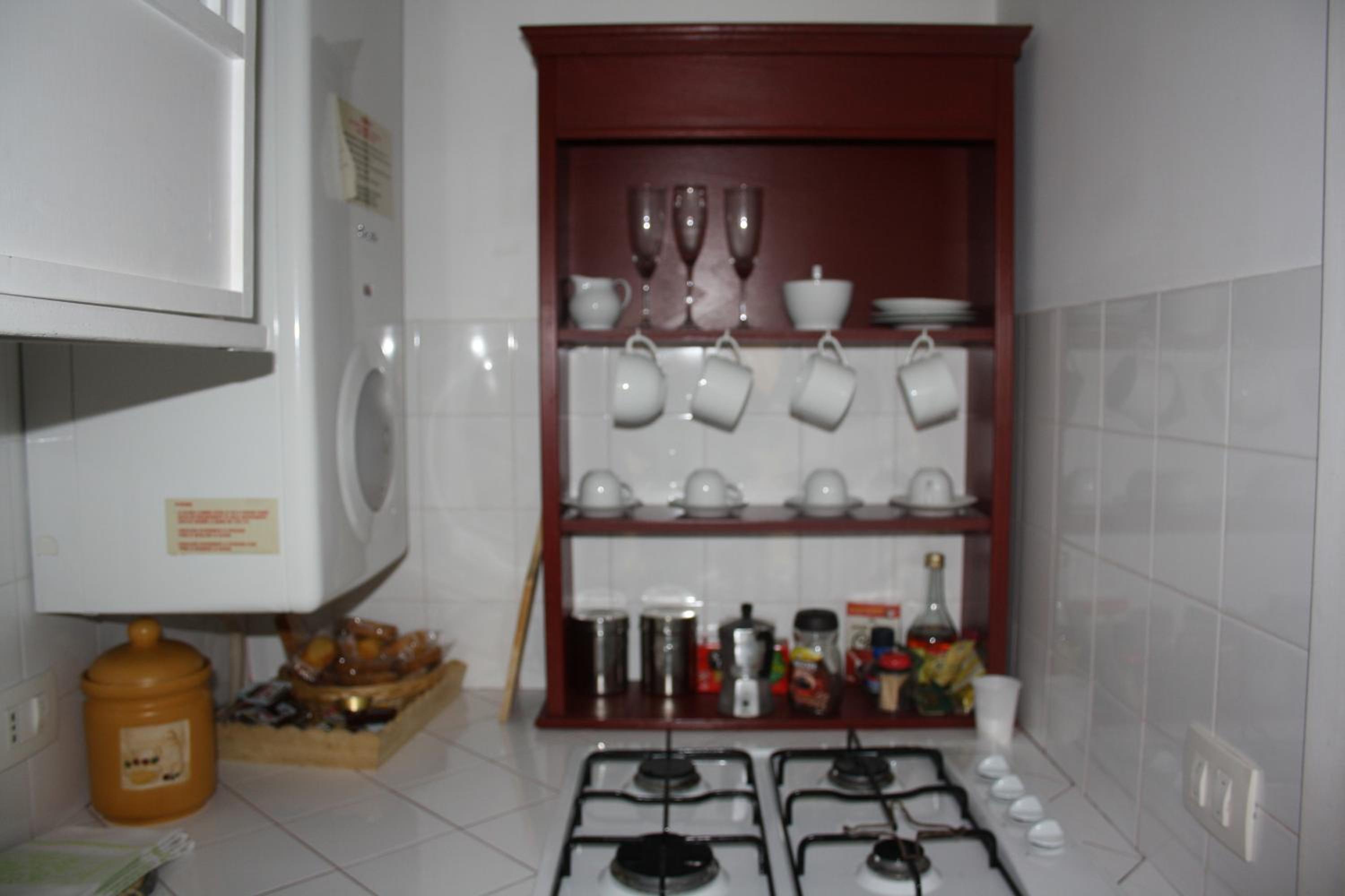 One-Bedroom Apartment - Photo 9